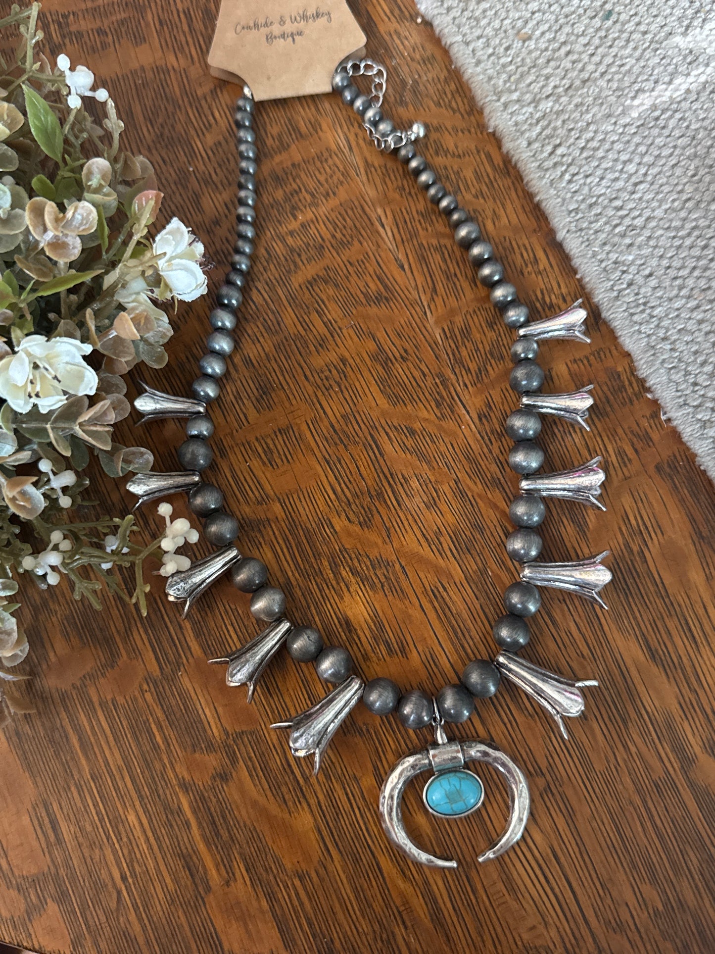 Horned Pearl Squash - Necklace