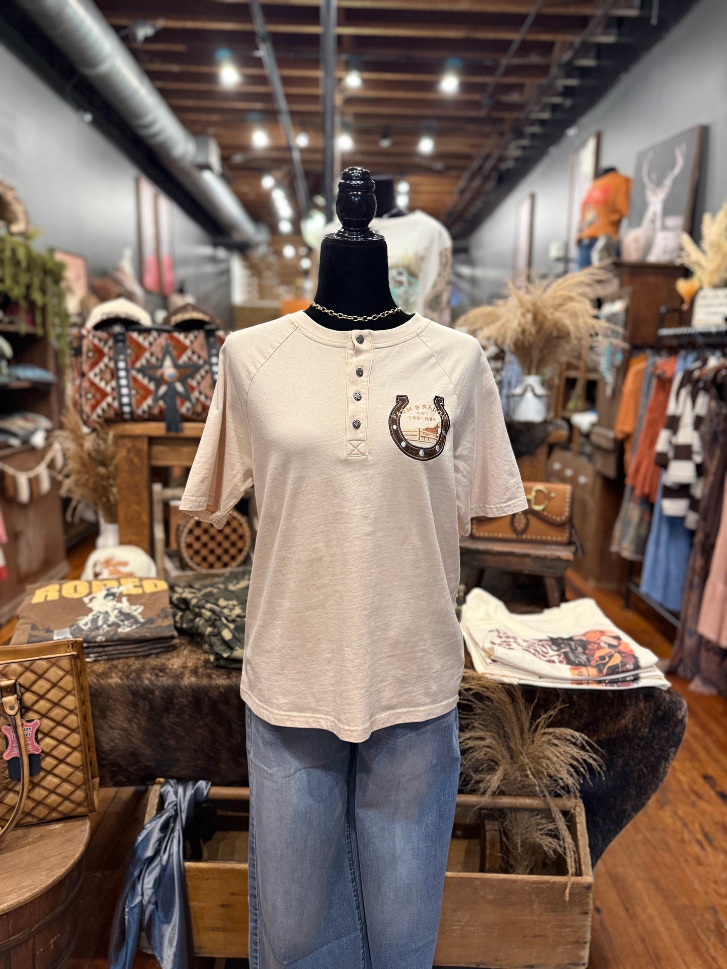 Lucky Horseshoe Ranch – Beige Mineral Wash Top
