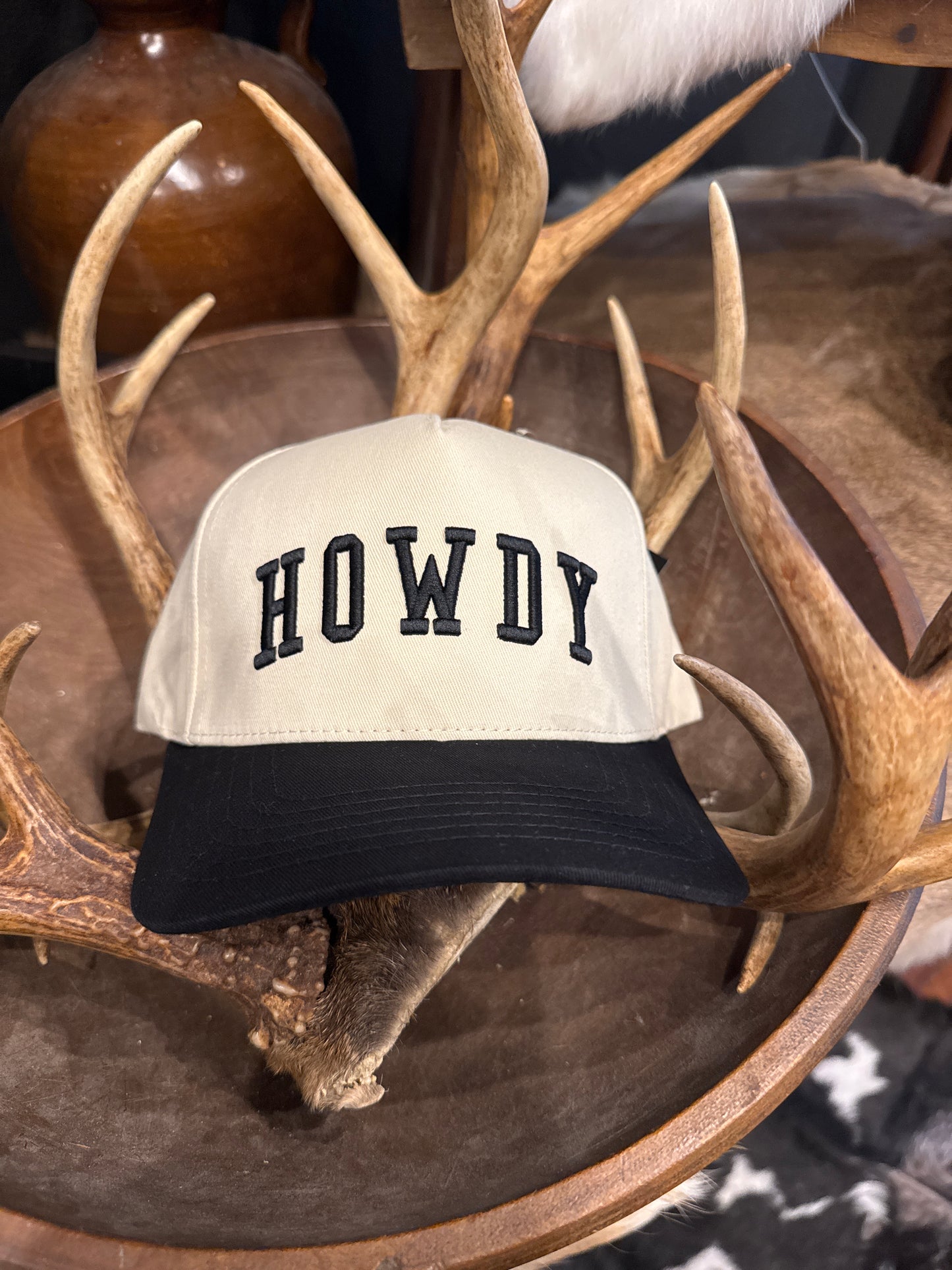 HOWDY - Black Trucker Hat