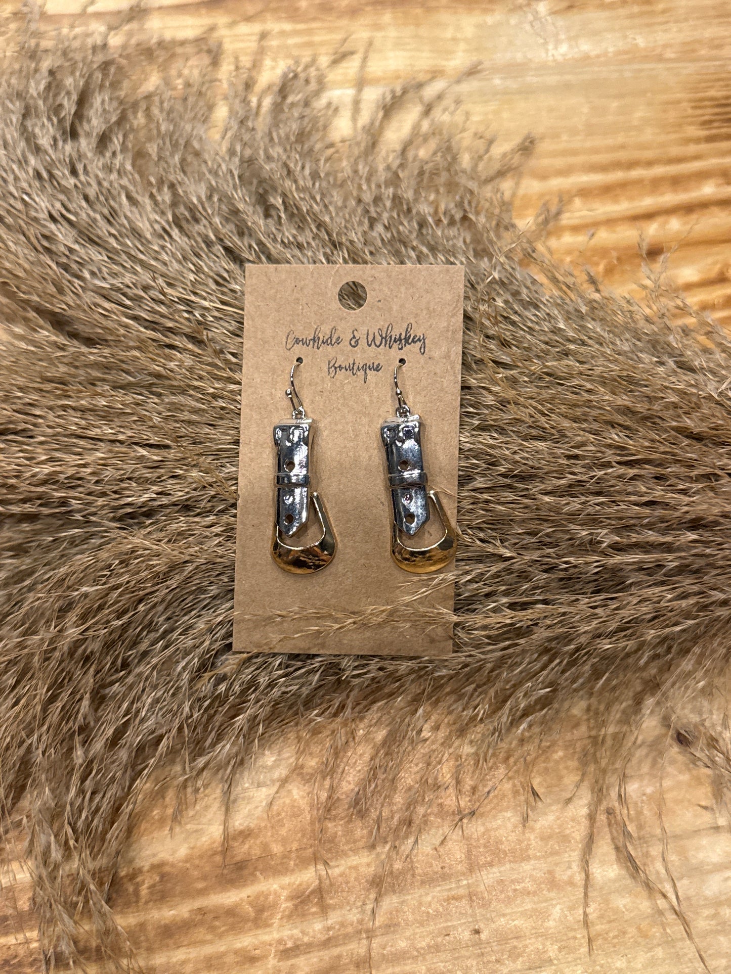 Buckle up - Earrings