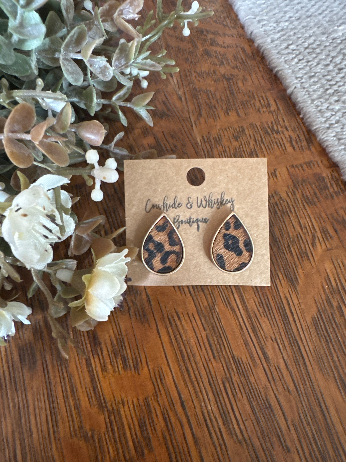 Cheetah Fur - Stud Earrings