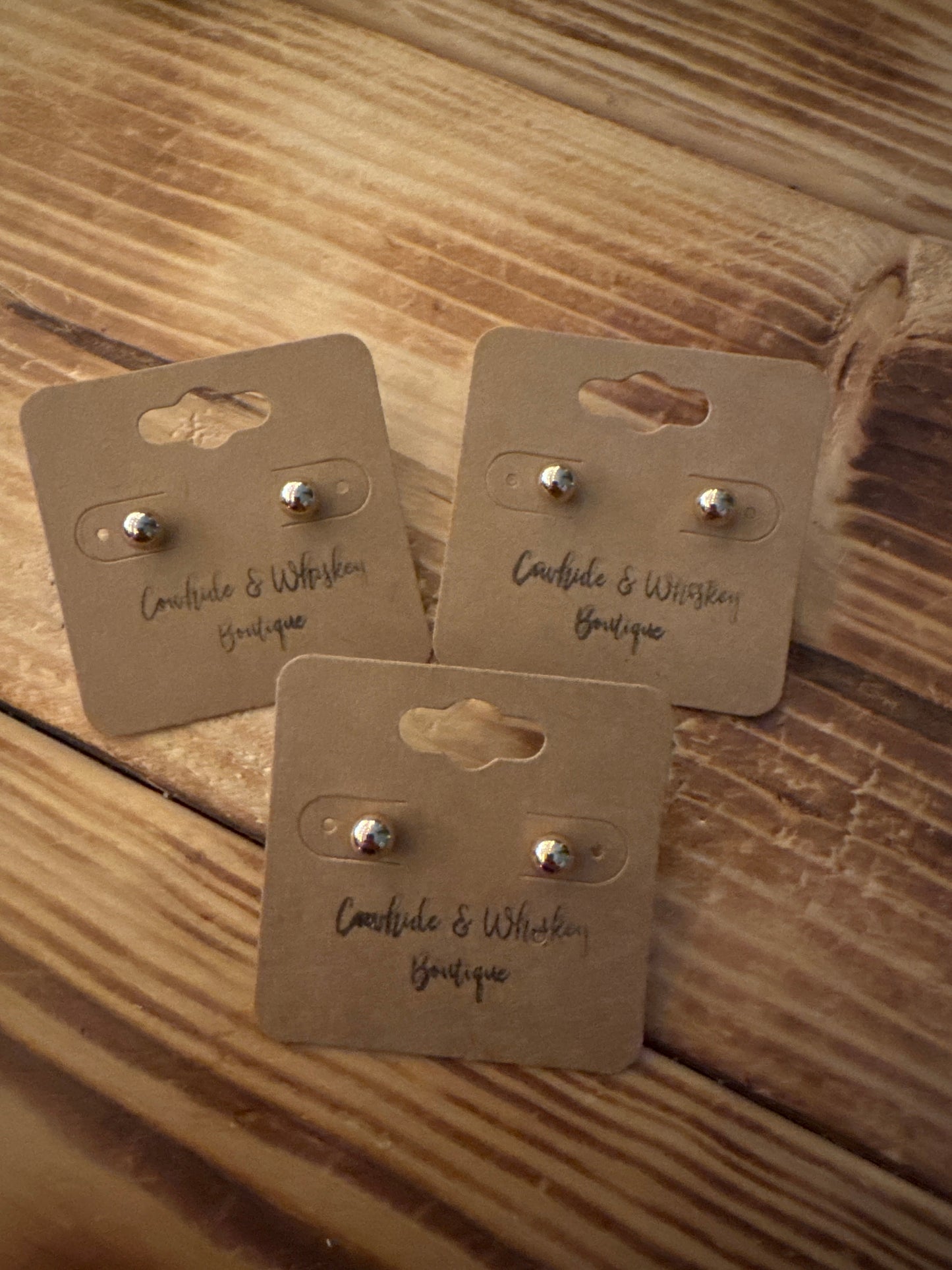 Basic Gold - Stud Earrings