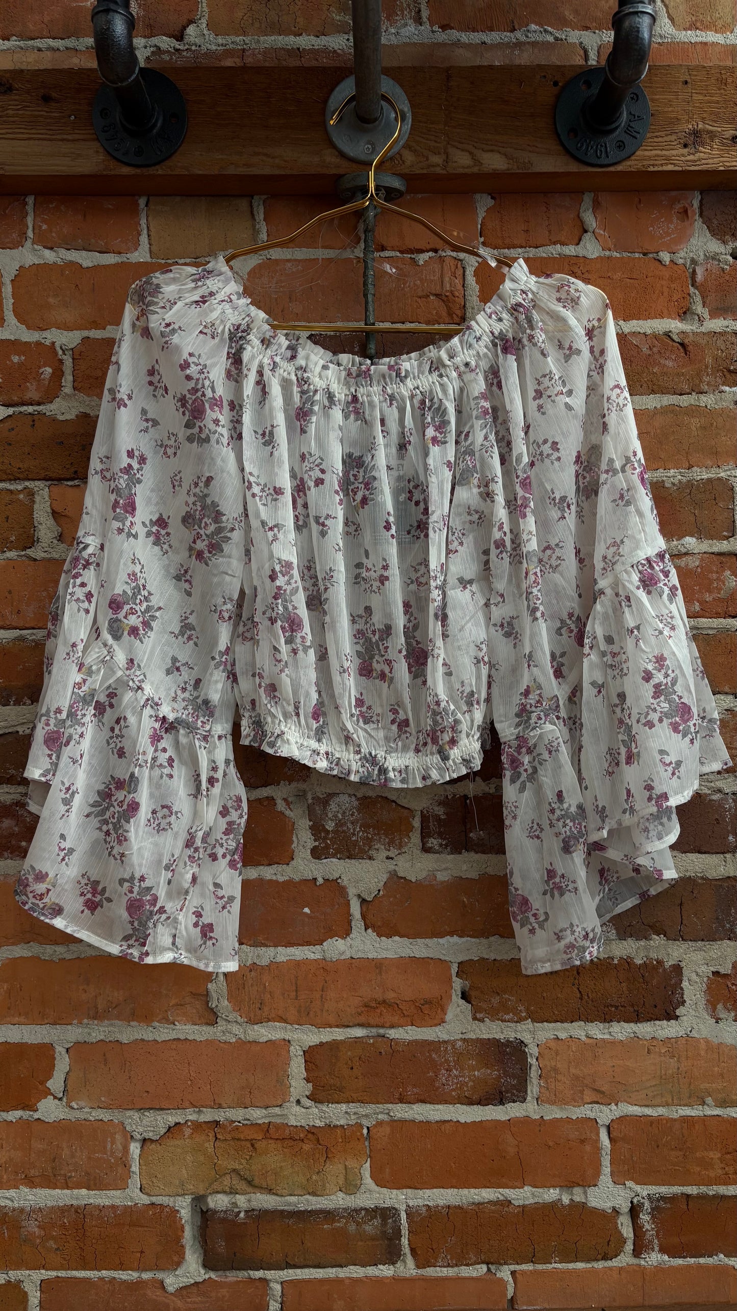 Petal Breeze – White Floral Top