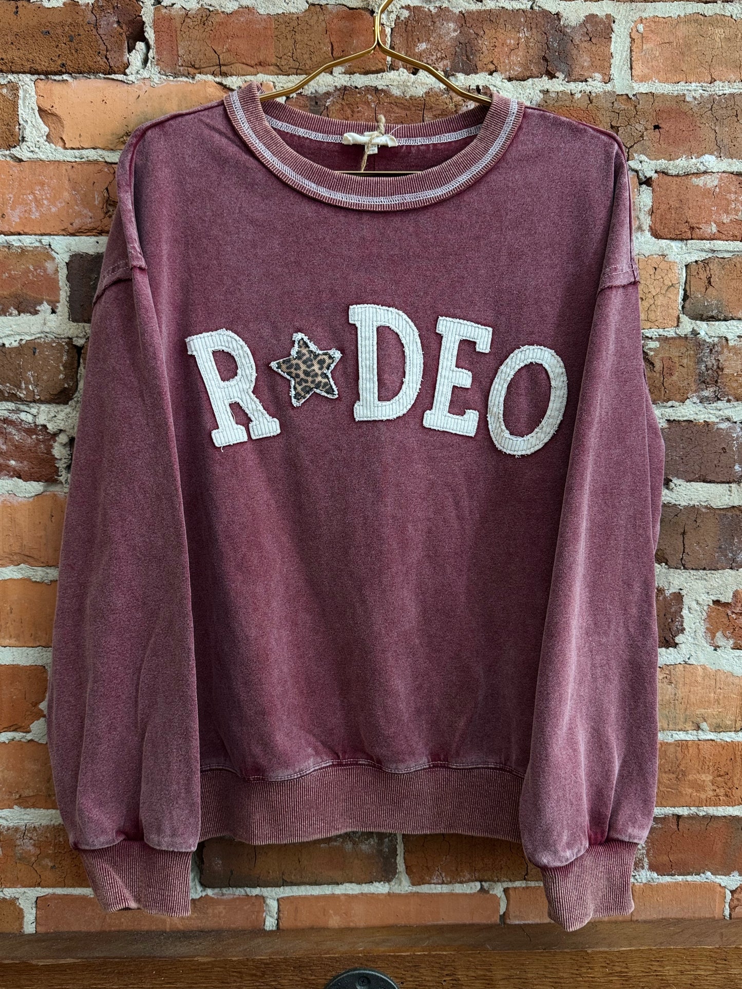 Rodeo Roots - Maroon Mineral Pullover
