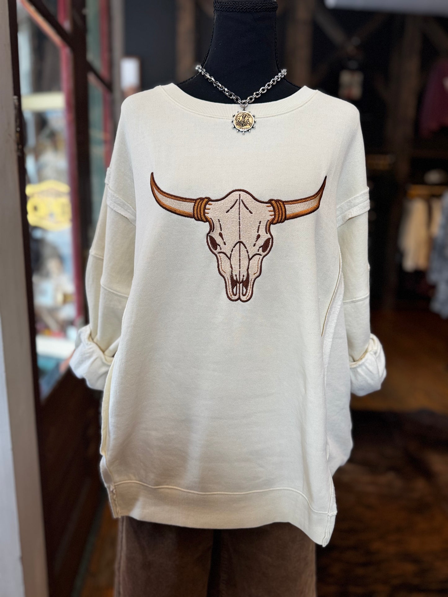Where the Bulls Roam – Cream Embroidered Sweatshirt