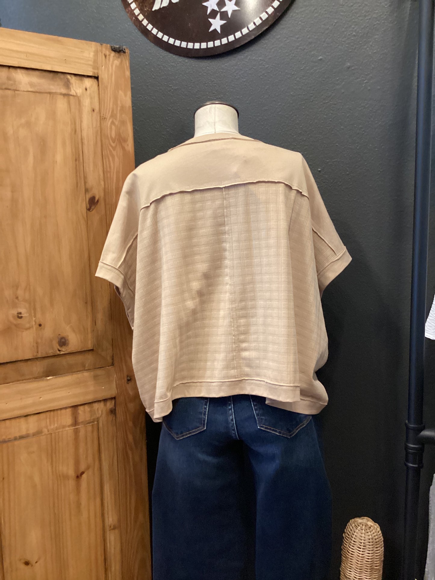 Off Grid – Tan Pocket Top