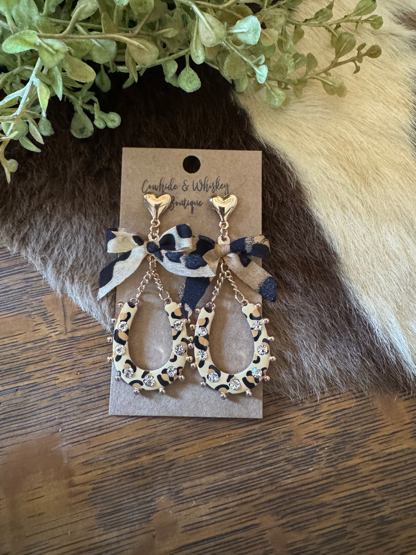 Cheetah Horseshoe - Earrings
