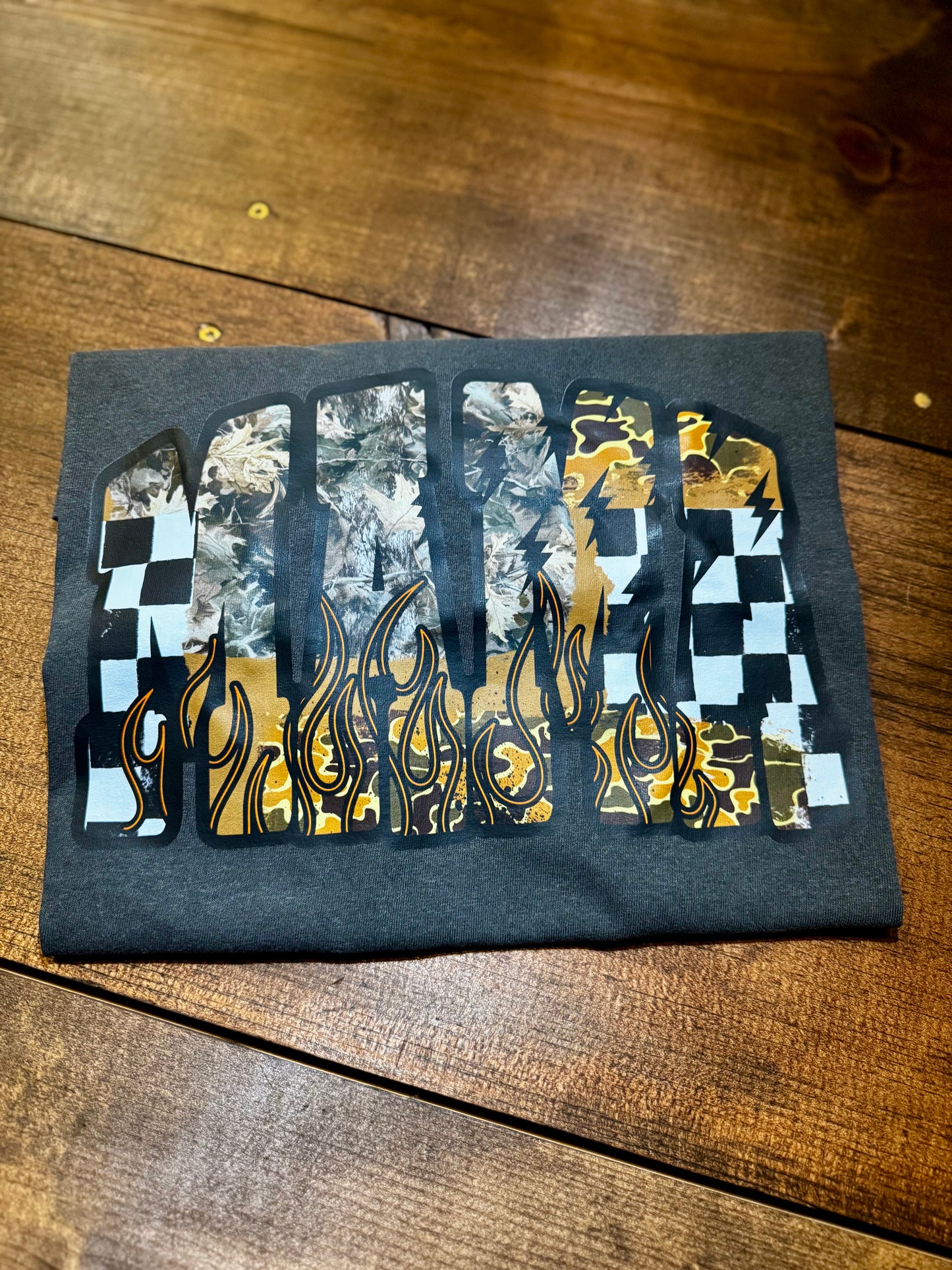 MAMA Flame - Pepper Graphic Tee