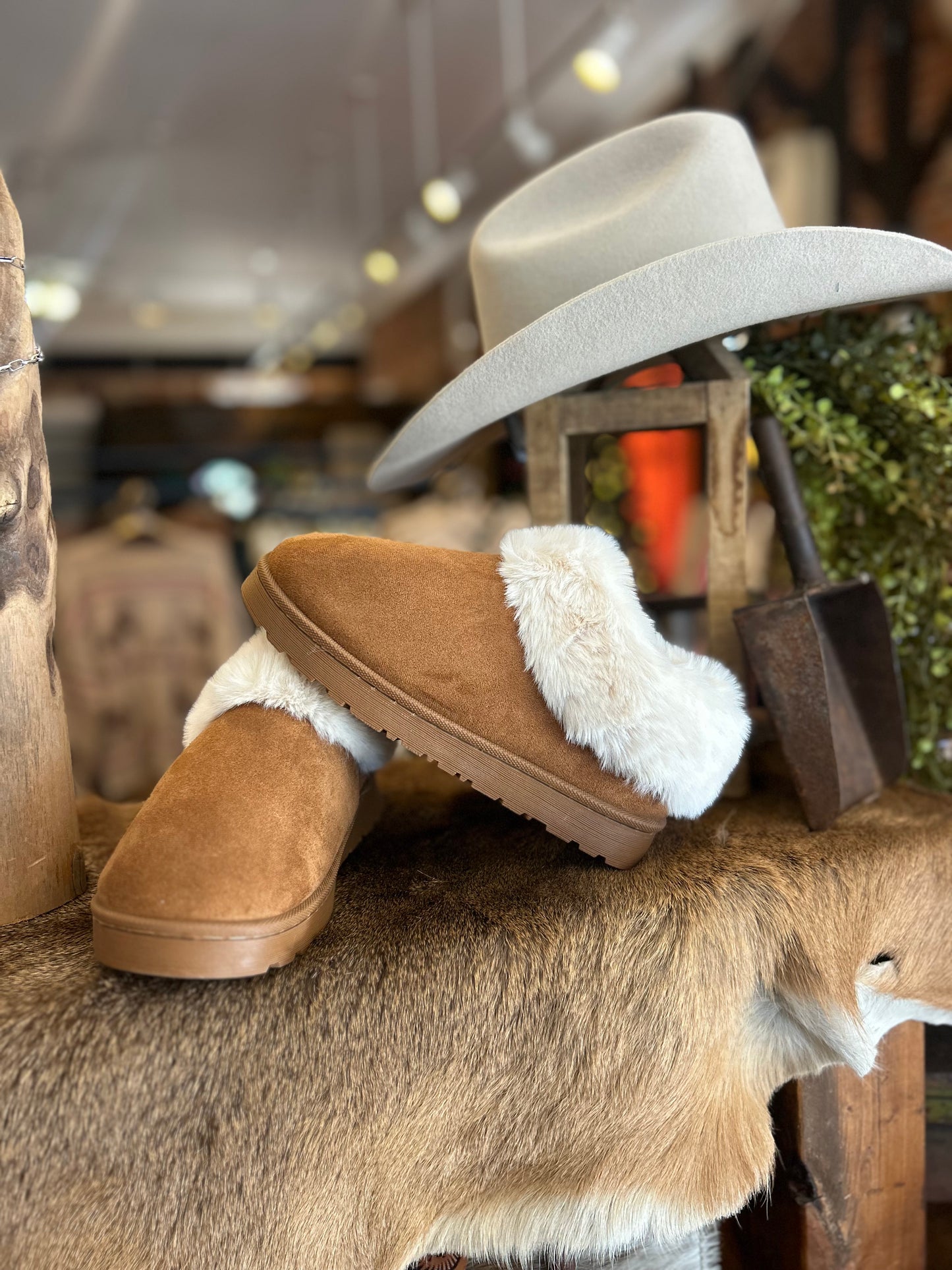 Homestead Nights - Chestnut Slippers
