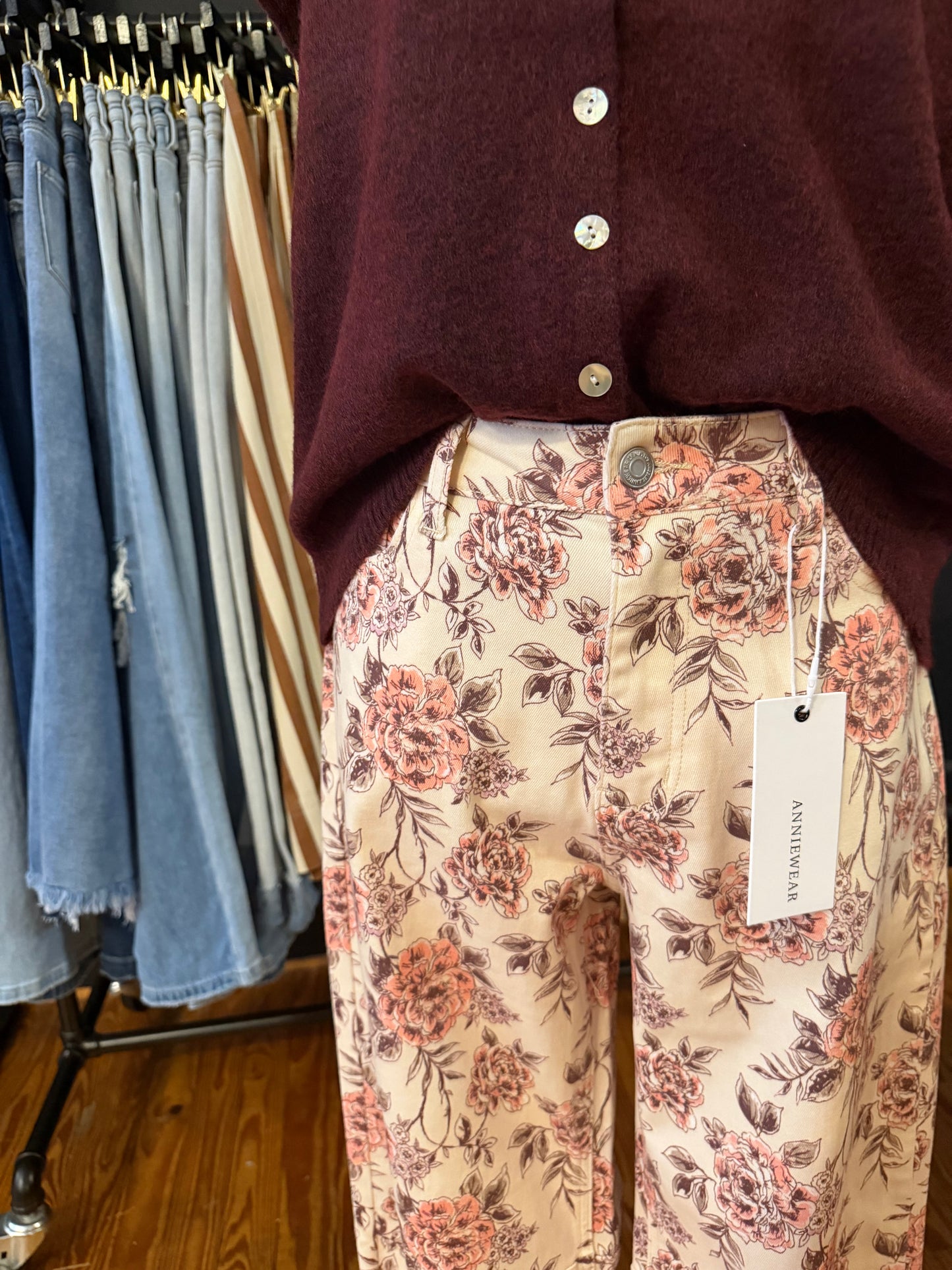 Vintage Daydream – Cream Floral Denim Pants