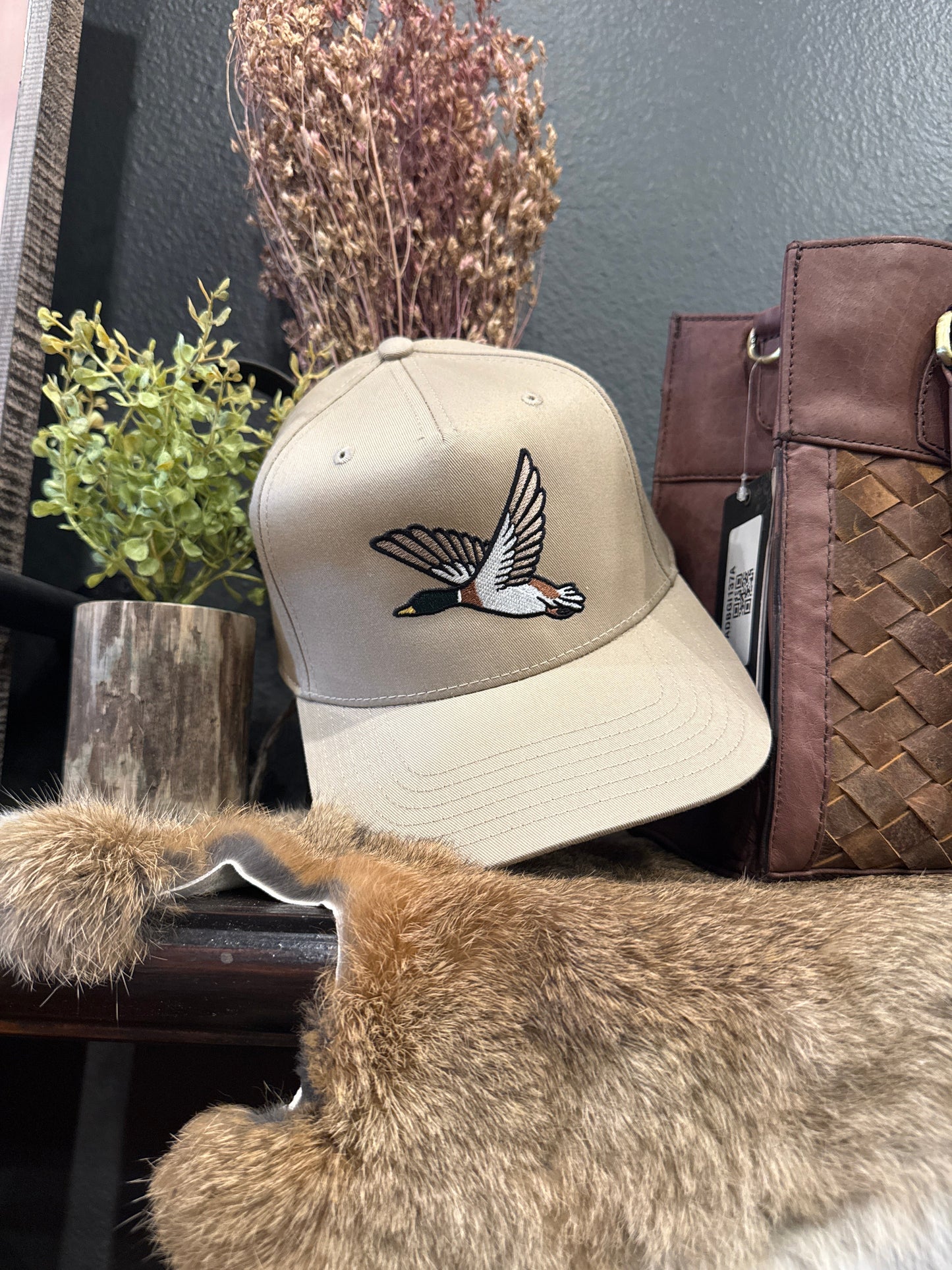 Vintage Flying Mallard - Tan Trucker Hat