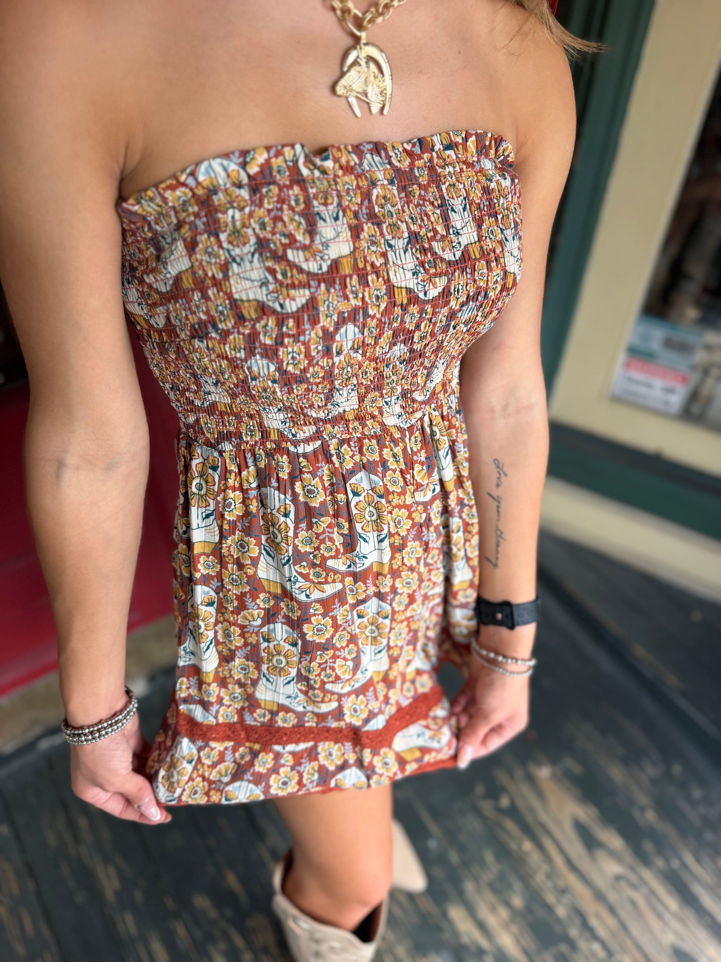 Kickin' Up Wildflowers – Rust Lace Romper