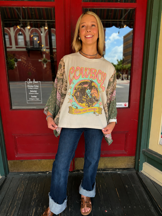 Cowboy's Calling – Antique White/Green Batwing Top