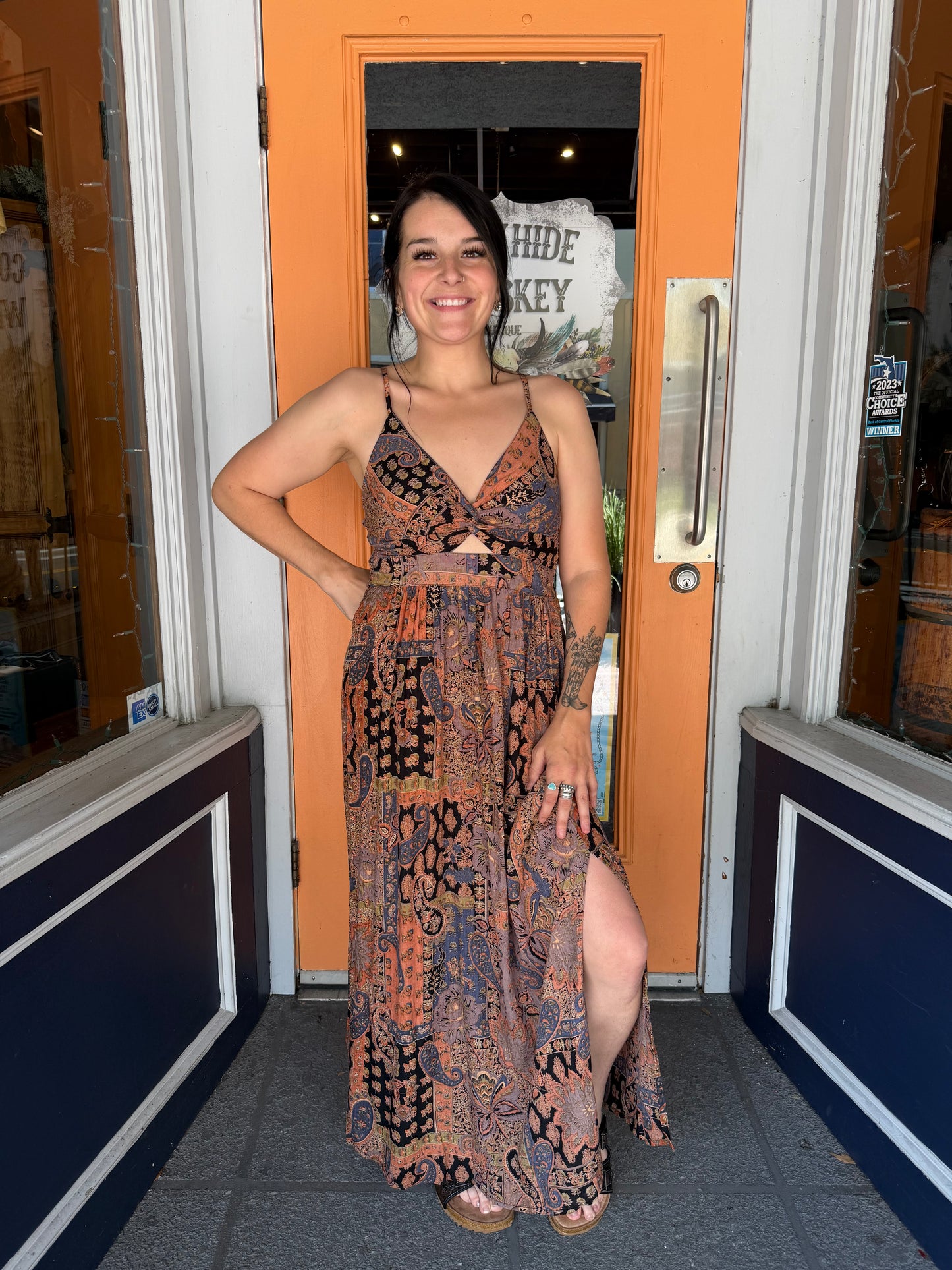 Romantic Noir – Paisley Maxi Dress