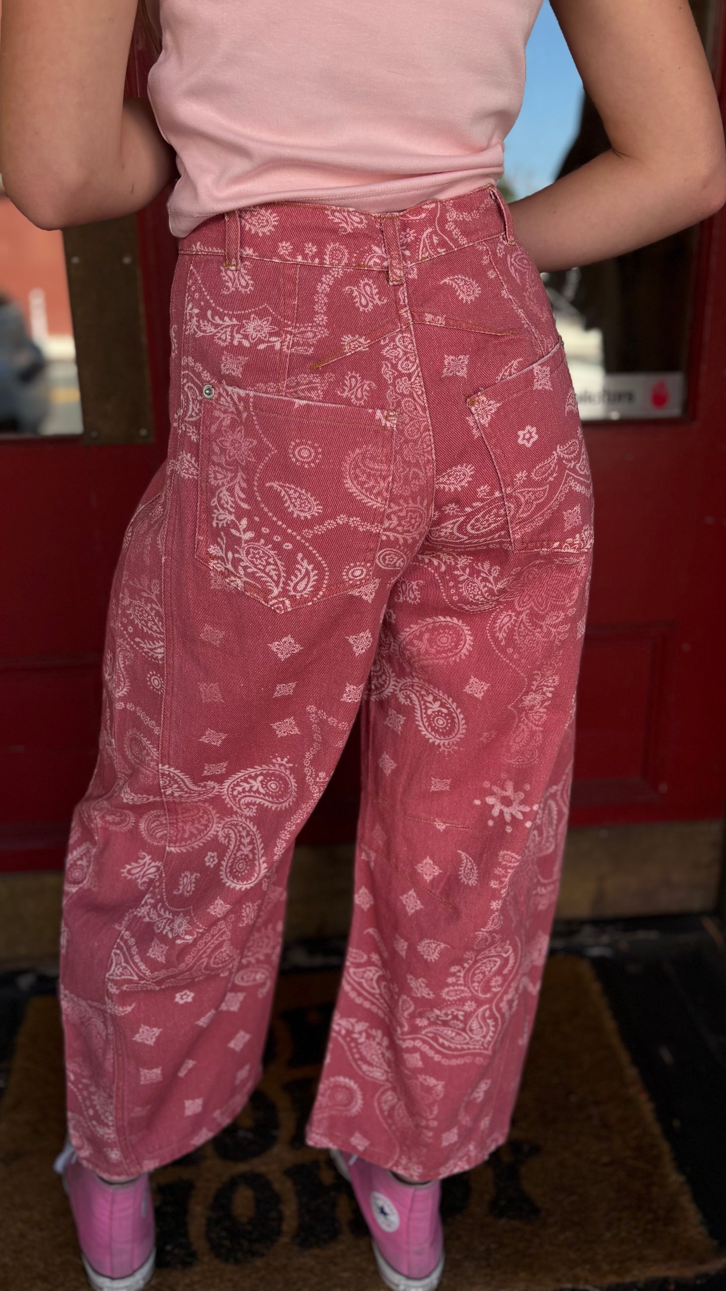 Rose Rebel – Bandana Barrel Jeans