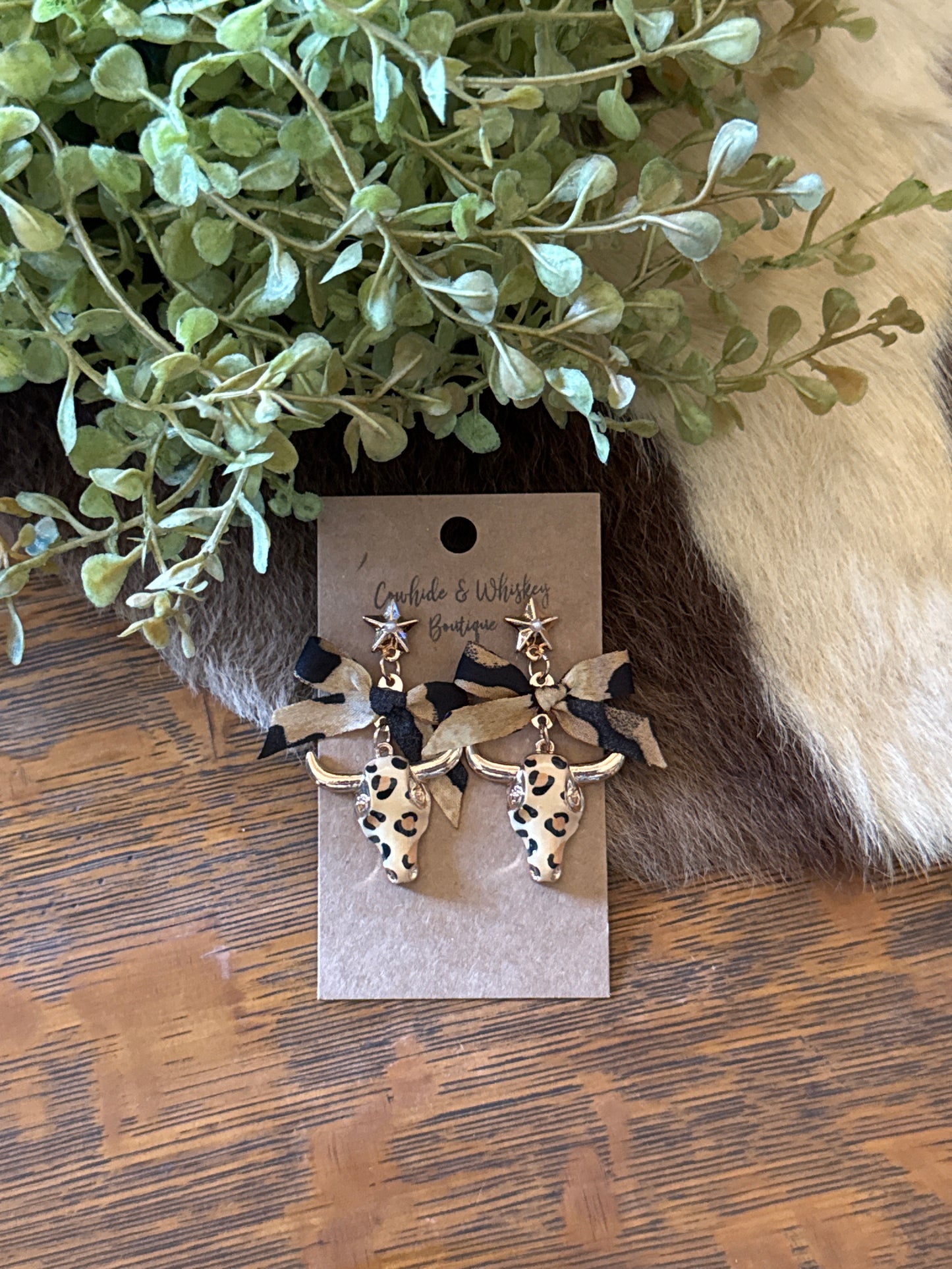 Cheetah Bull - Earrings