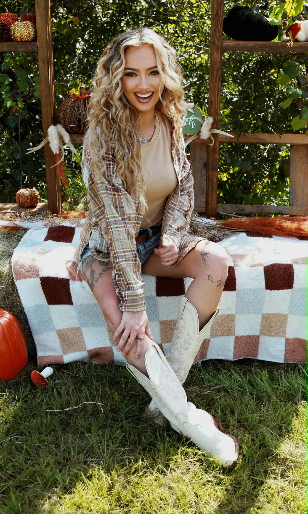 Rustleaf Trail – Distressed Plaid Flannel