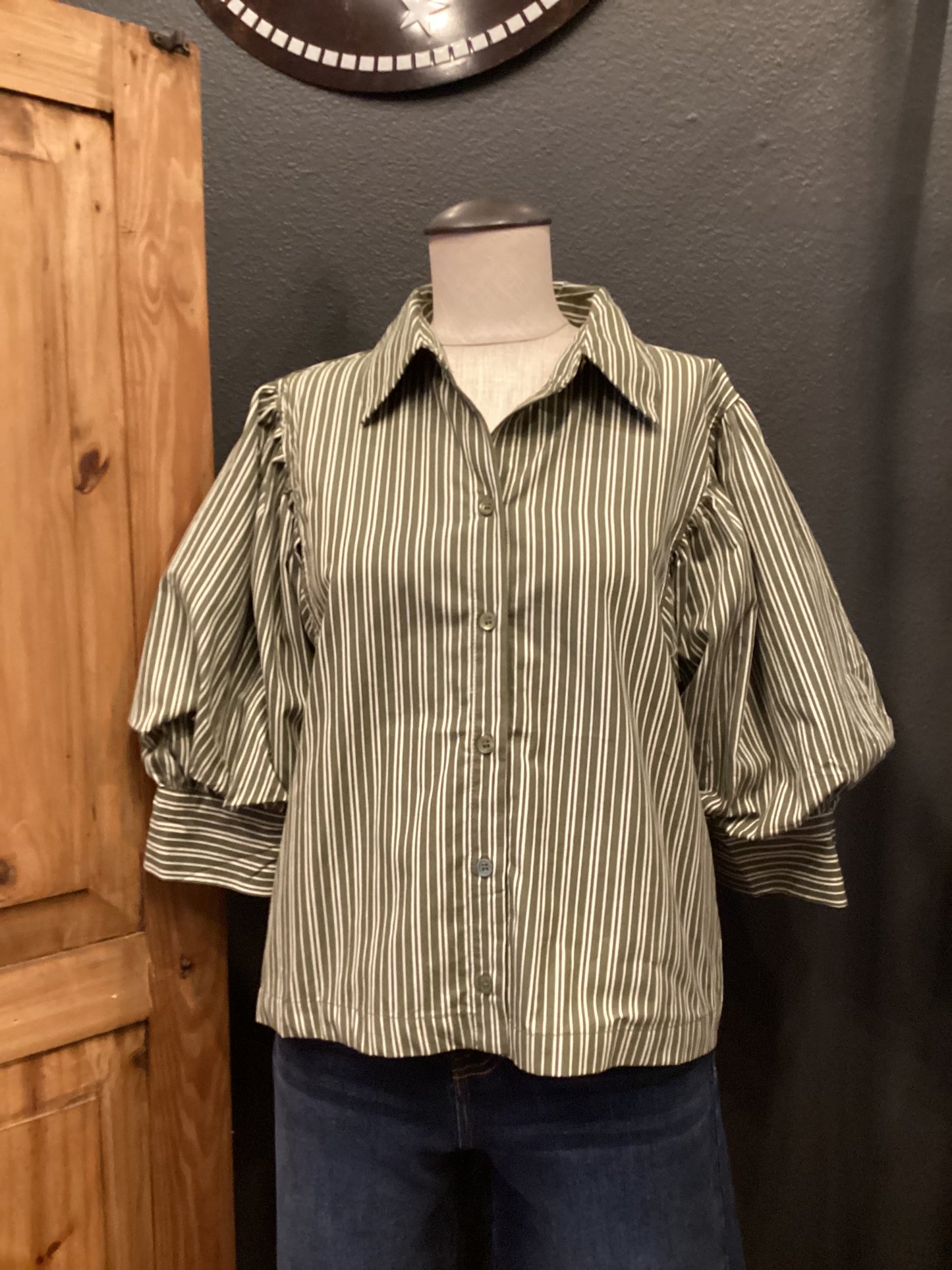 Front Porch Fern – Olive Puff Sleeve Top