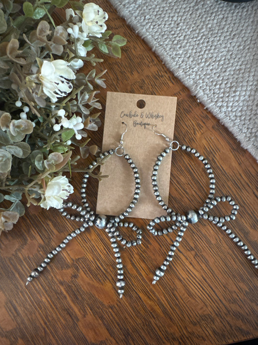 Distressed Pearl Bow - Earrings