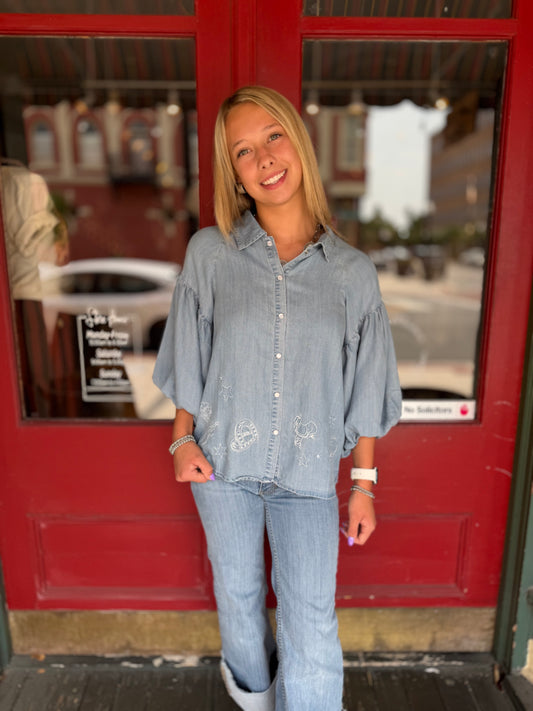 The Jolene – Pearl Snap Chambray Top