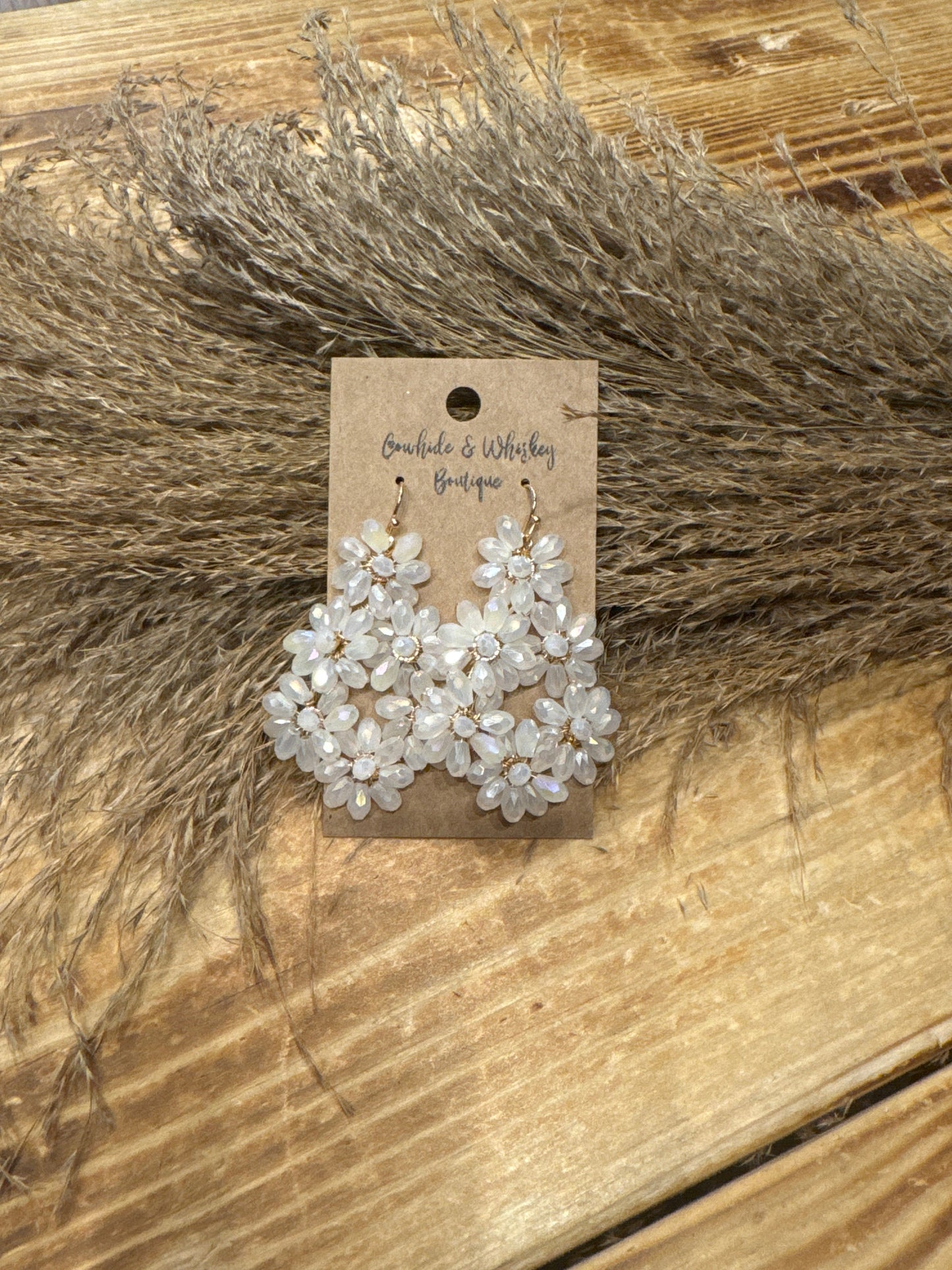 White Daisy Cluster - Earrings