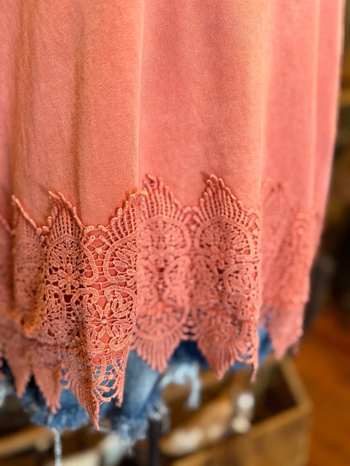 Fireside Oak – Brick Lace Top