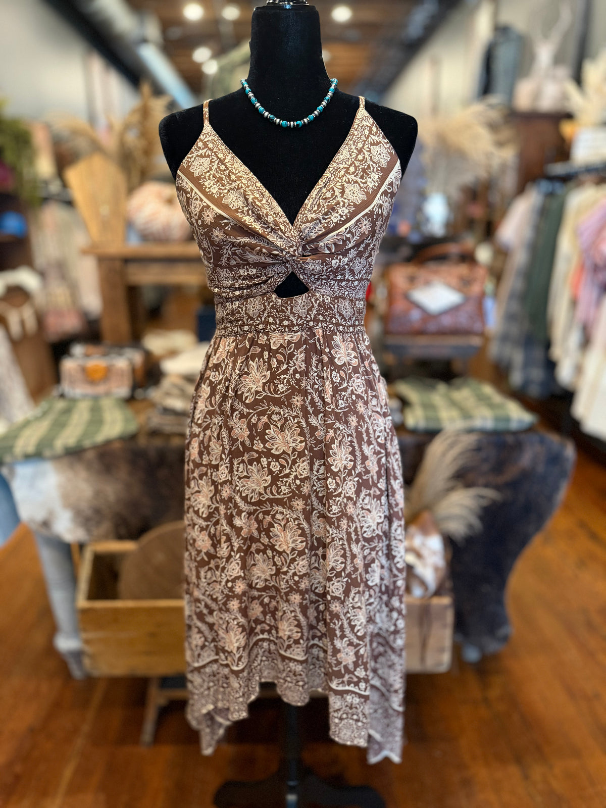 Brown Sugar Beauty – Brown Floral Twist Front Dress