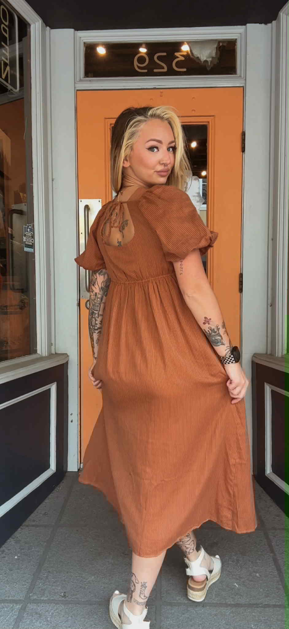 Rustleaf Charm - Midi Dress