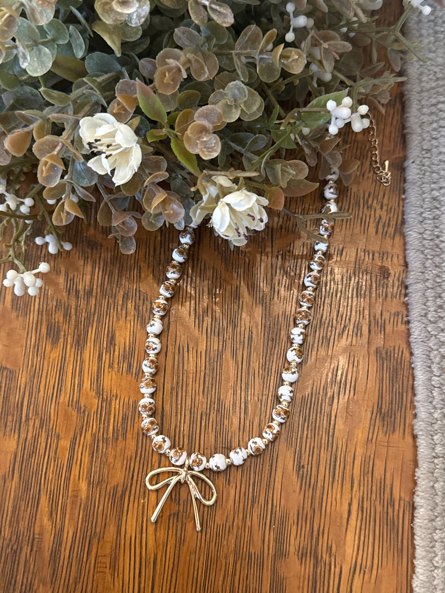 Vintage Amber Floral Bow - Necklace
