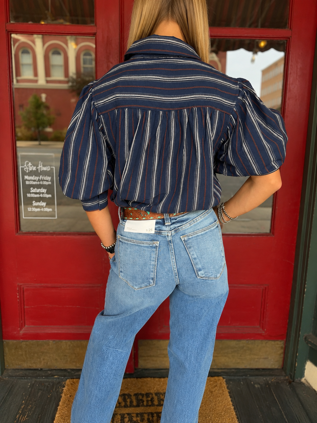 Into the Night – Navy Puff Sleeve Top