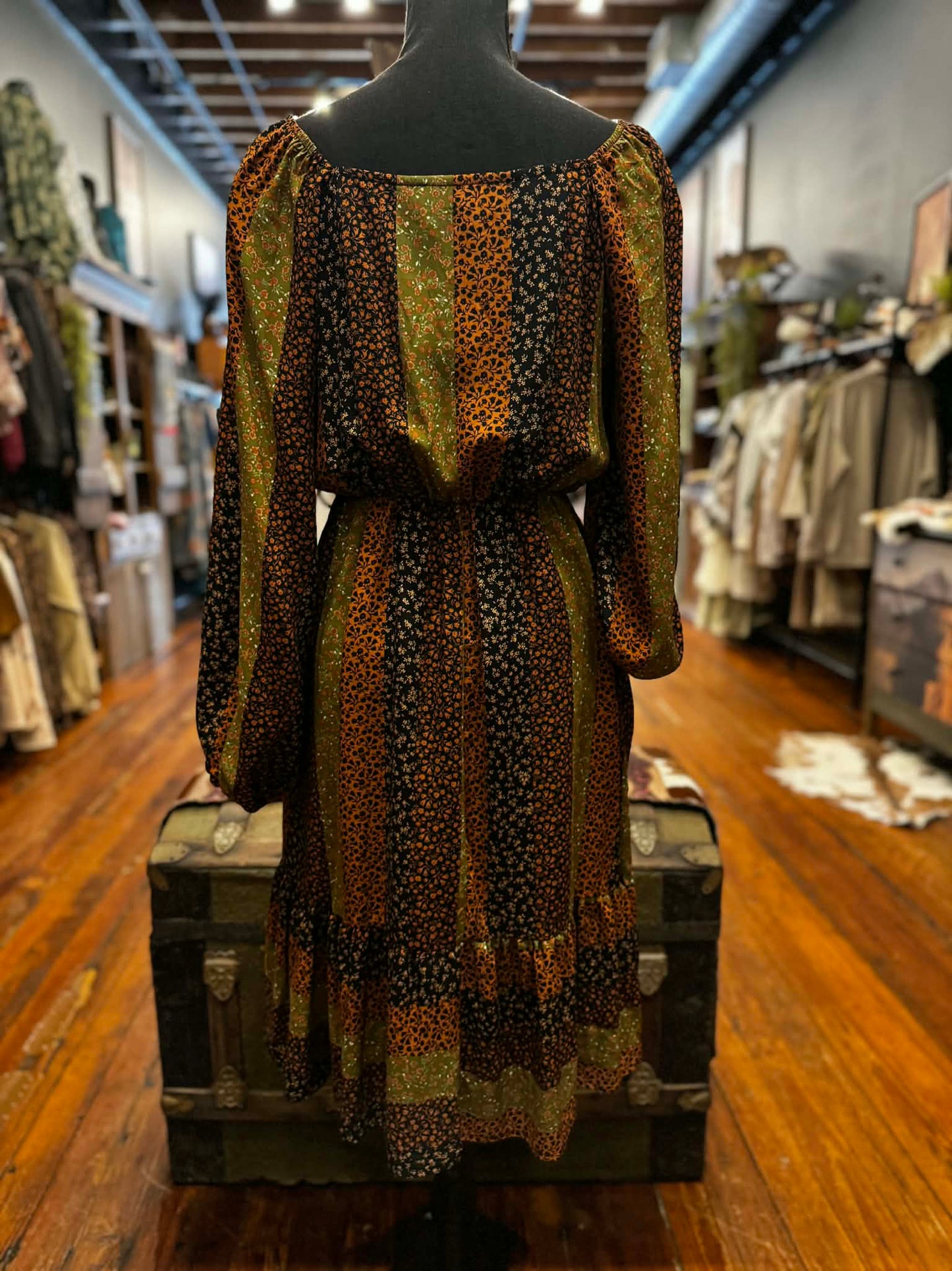 Sagebrush Bloom- V neck Midi Dress