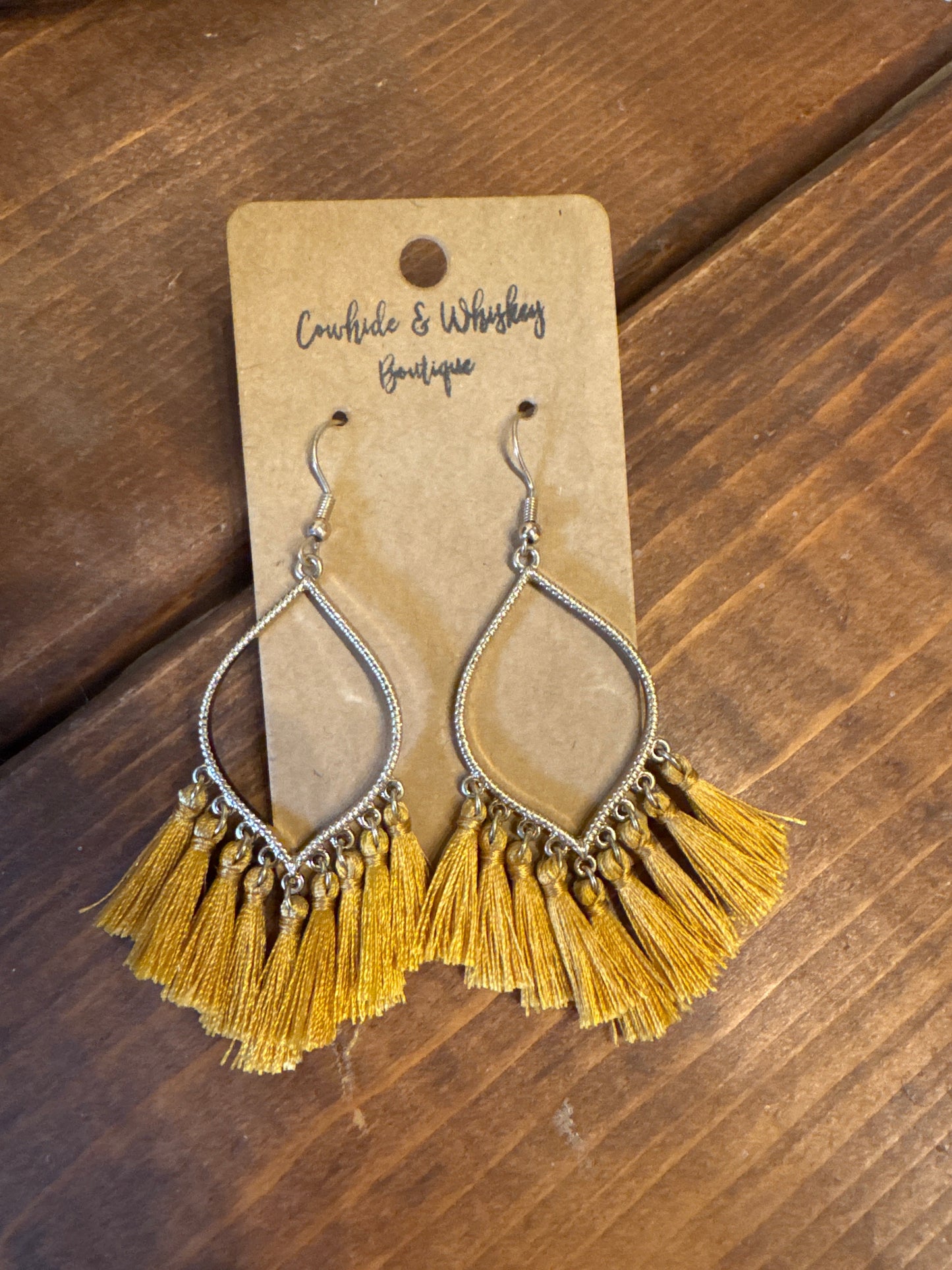 Mustard Moves - Earrings
