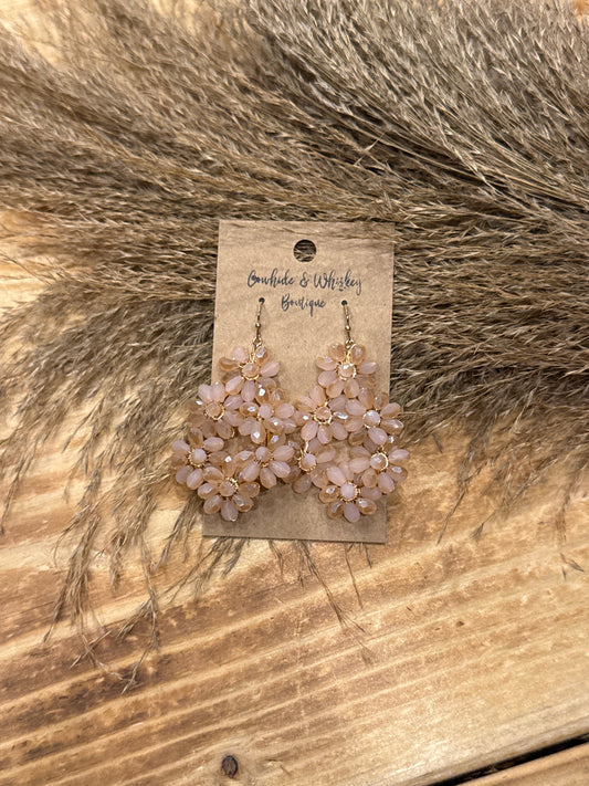 Blush Daisy Cluster - Earrings