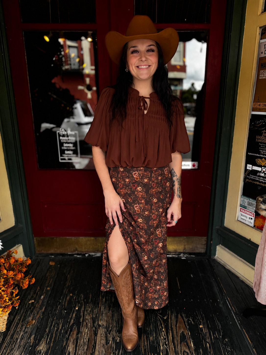 Saddle & Bloom - Black Slit Skirt