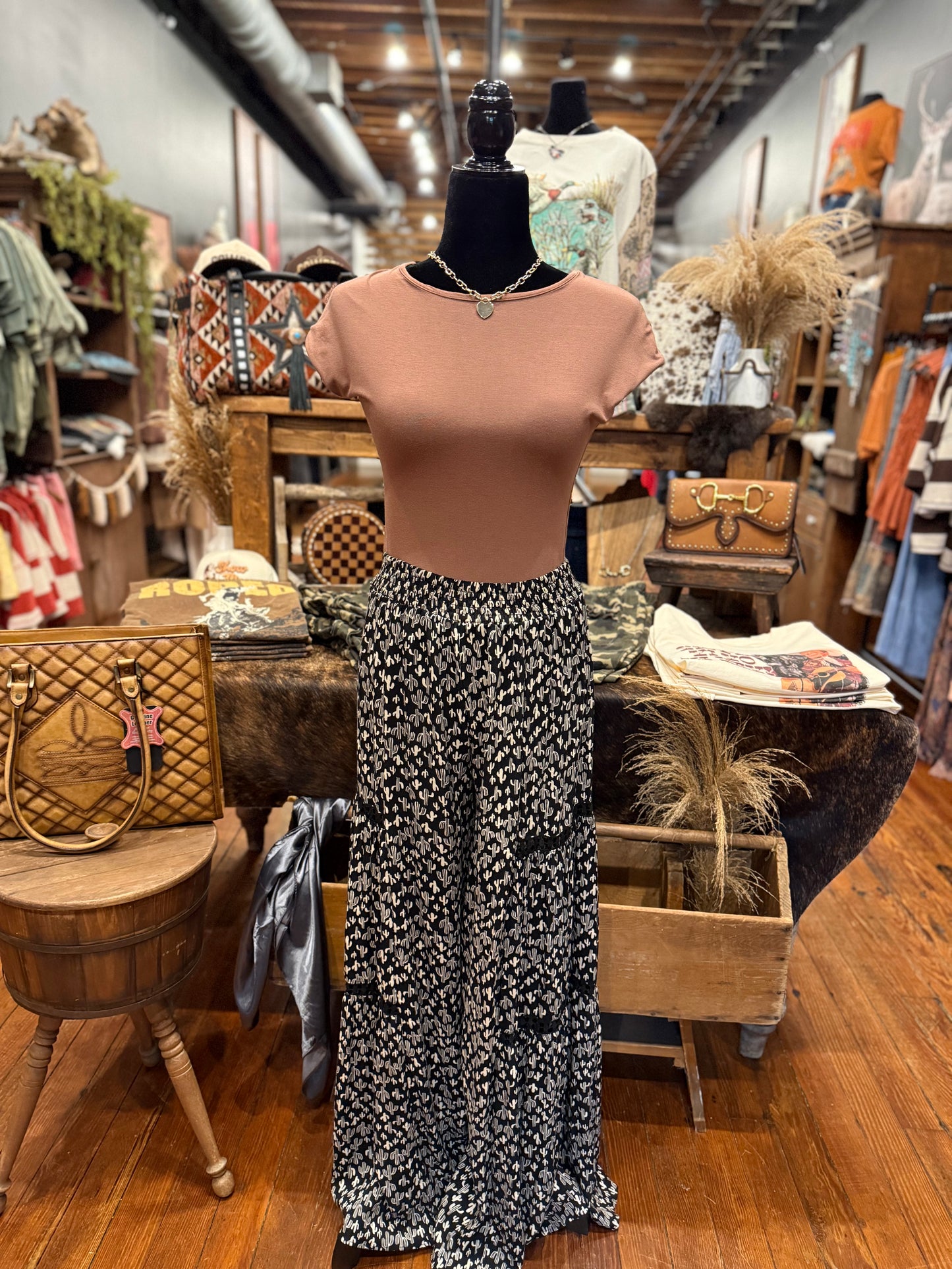 Dark Cactus Lace – Boho Pants