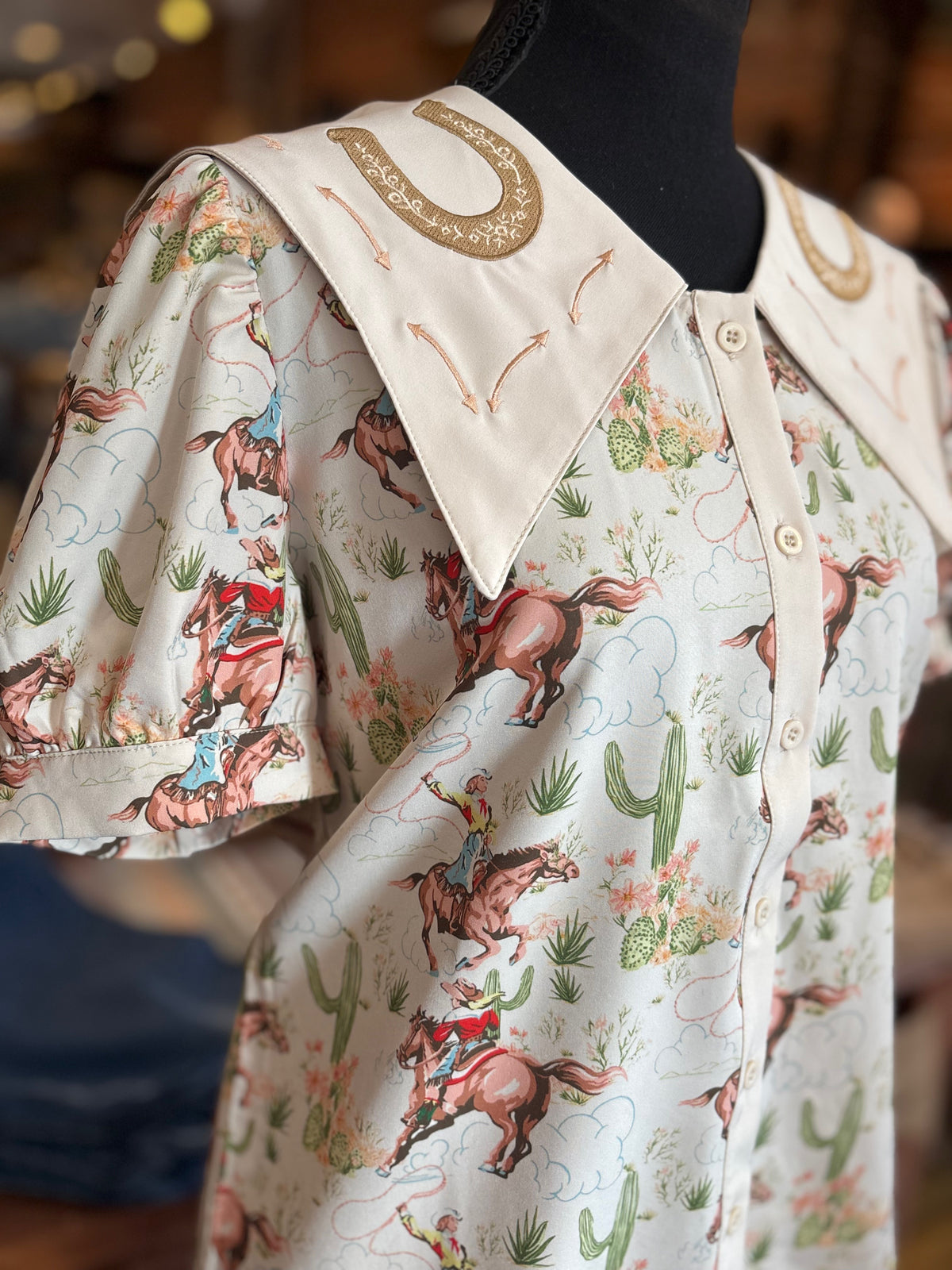 Lucky Cowgirl – Collared Top