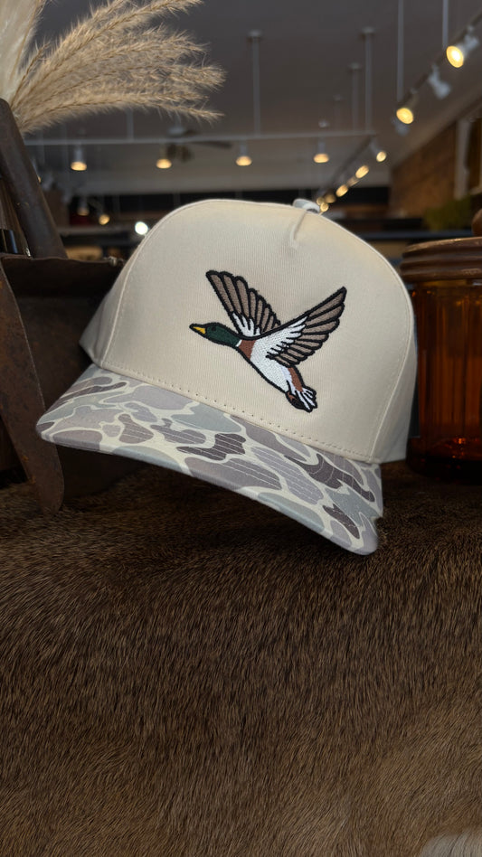 Flying Mallard - Duck Camo Trucker Hat