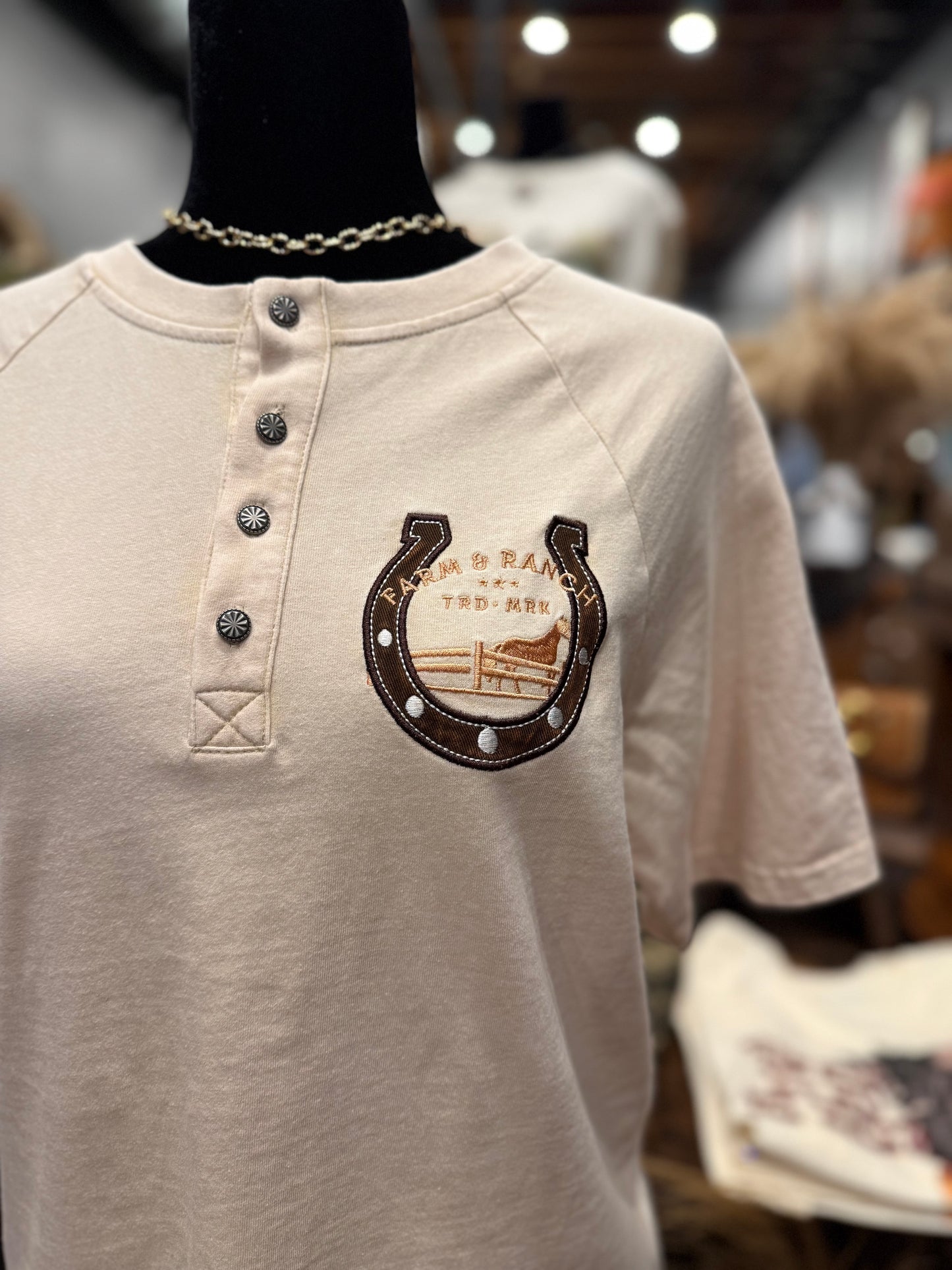 Lucky Horseshoe Ranch – Beige Mineral Wash Top