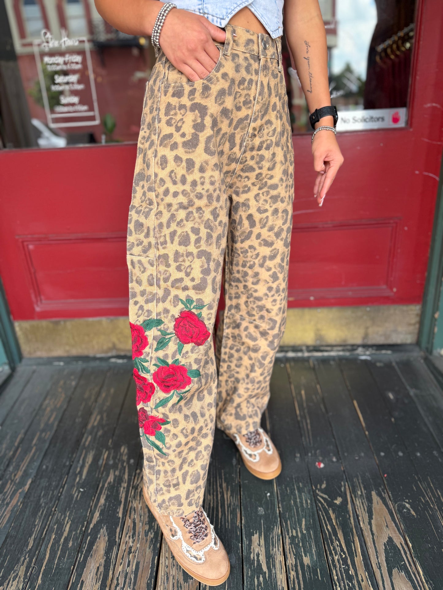 Painted Rebel – Barrel Jeans