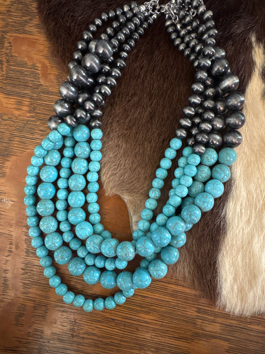 Mixed Pearl Elegance - Necklace