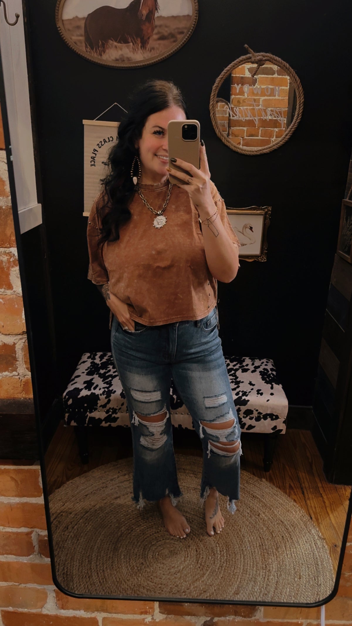 Rough Around the Edges – Mid-Rise Crop Flare Jean