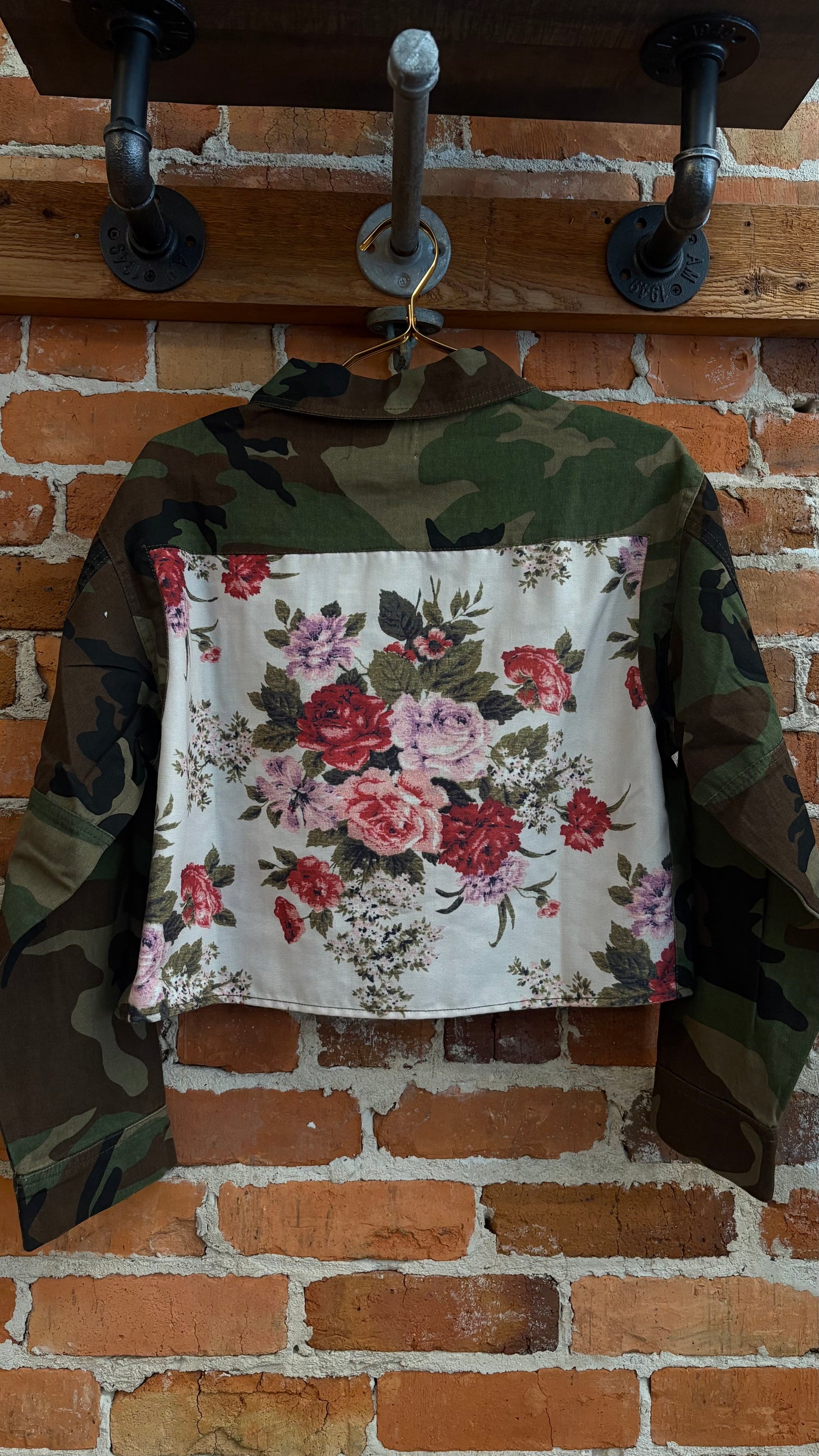 Camo Bloom – Cropped Jacket