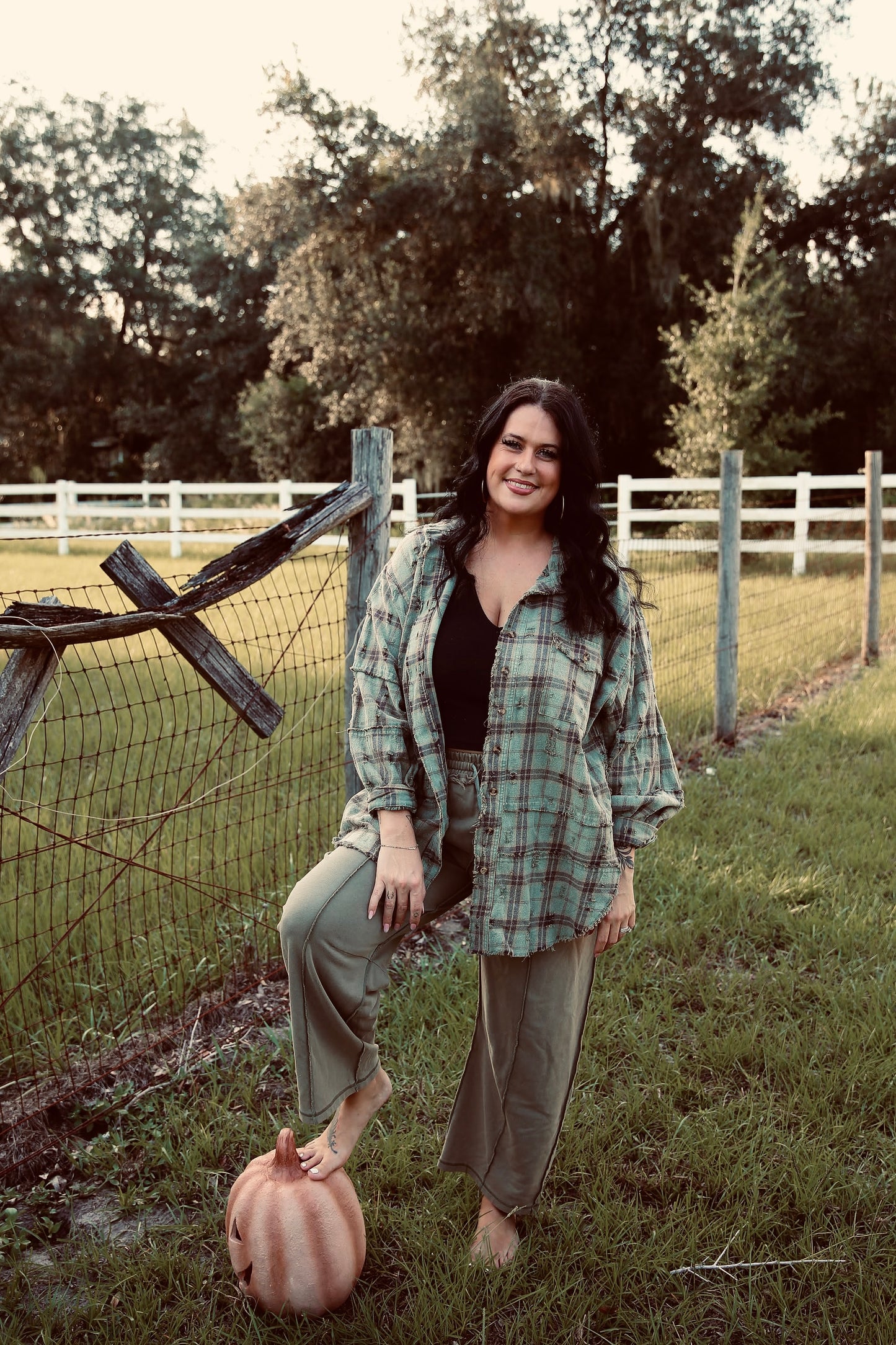 Weathered Cottage – Dust Sage Plaid Flannel