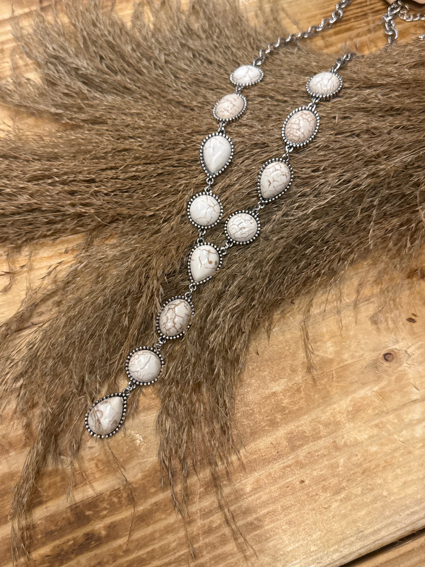 Ivory Crackle Lariat - Necklace
