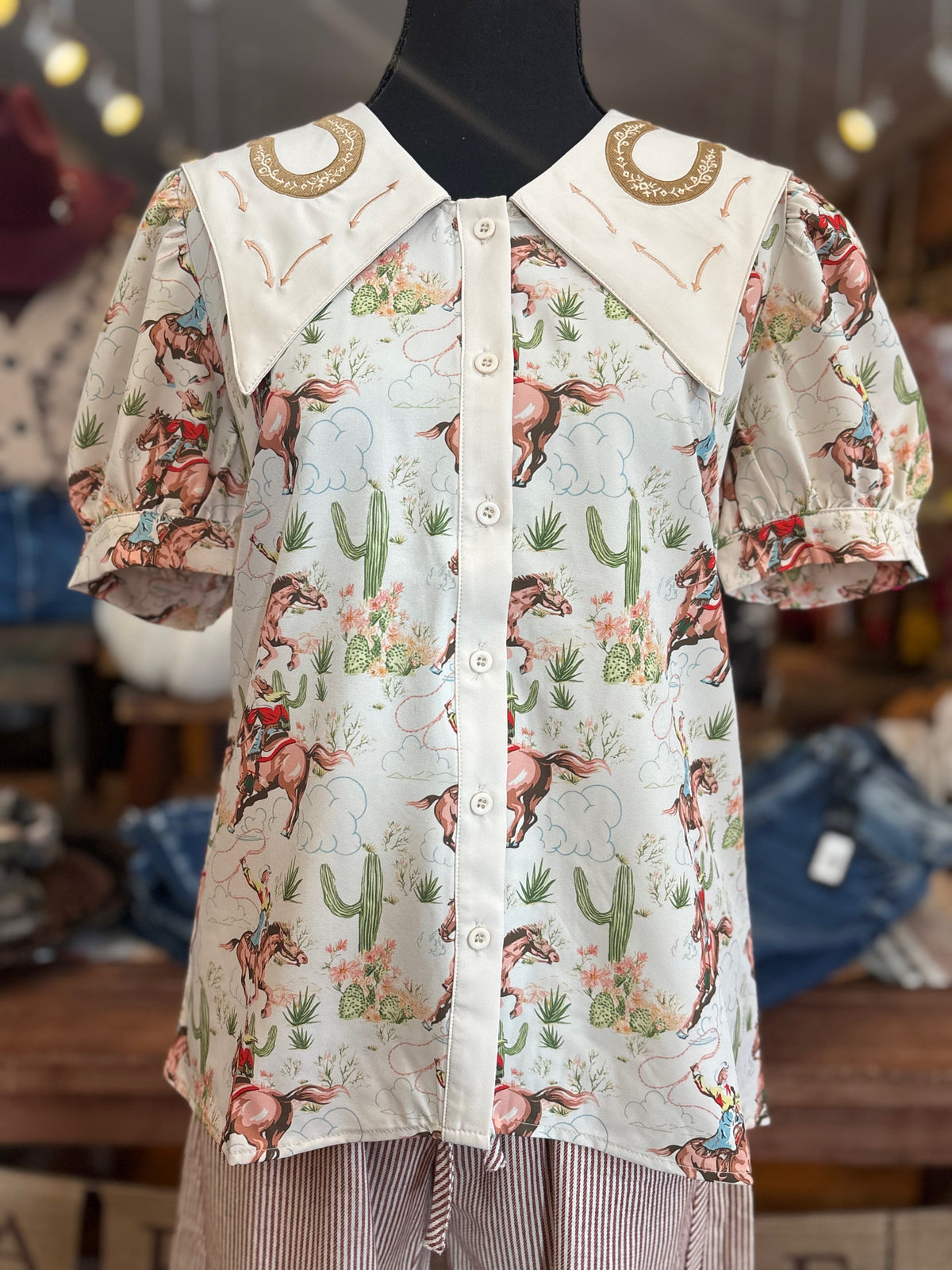 Lucky Cowgirl – Collared Top