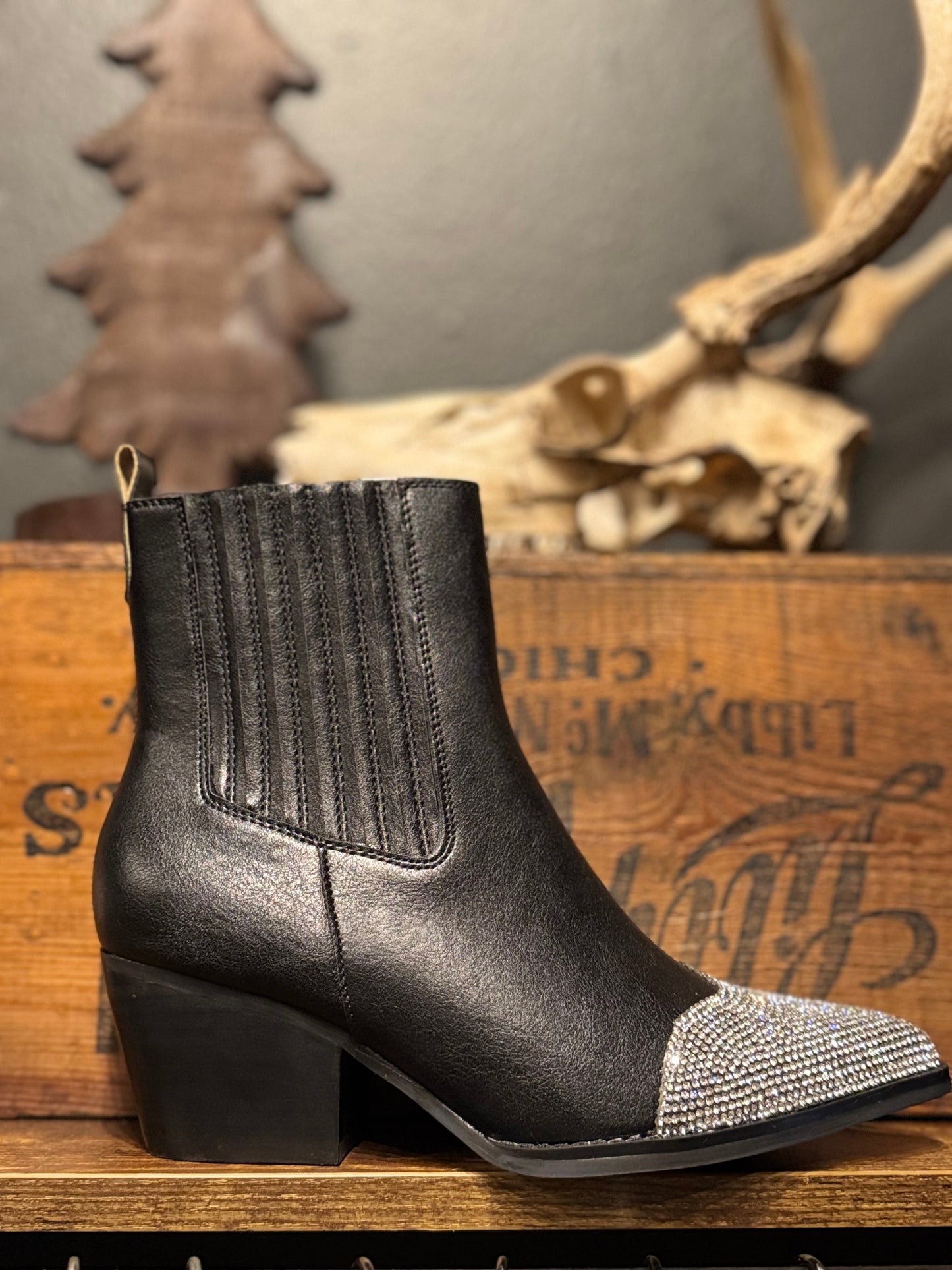 Dip Me Cowboy - Black Bootie