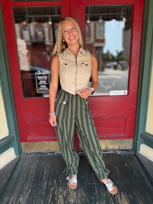 Vintage Bandit – Olive Wide Leg Pants