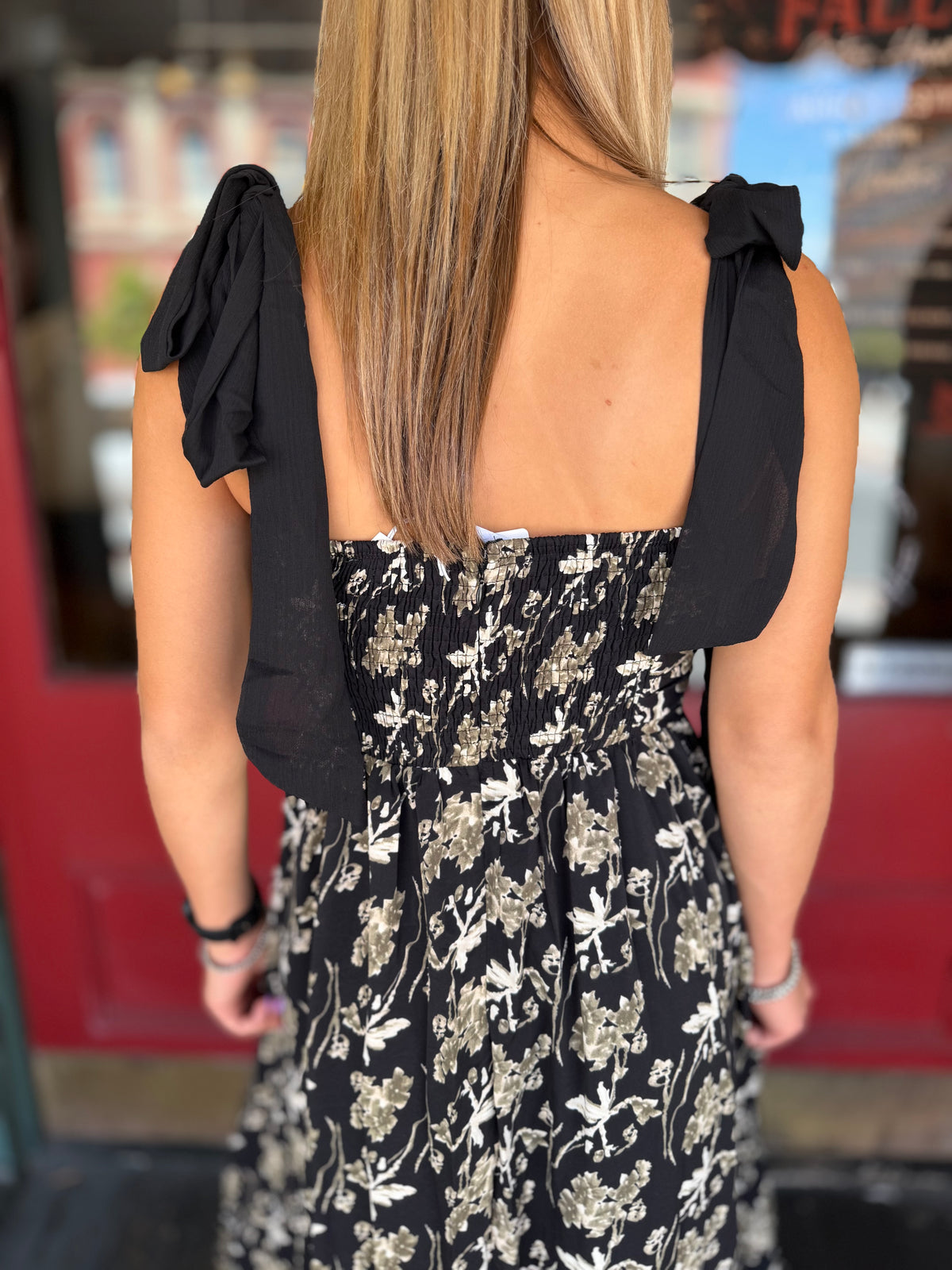 Secret Garden – Black Floral Maxi Dress