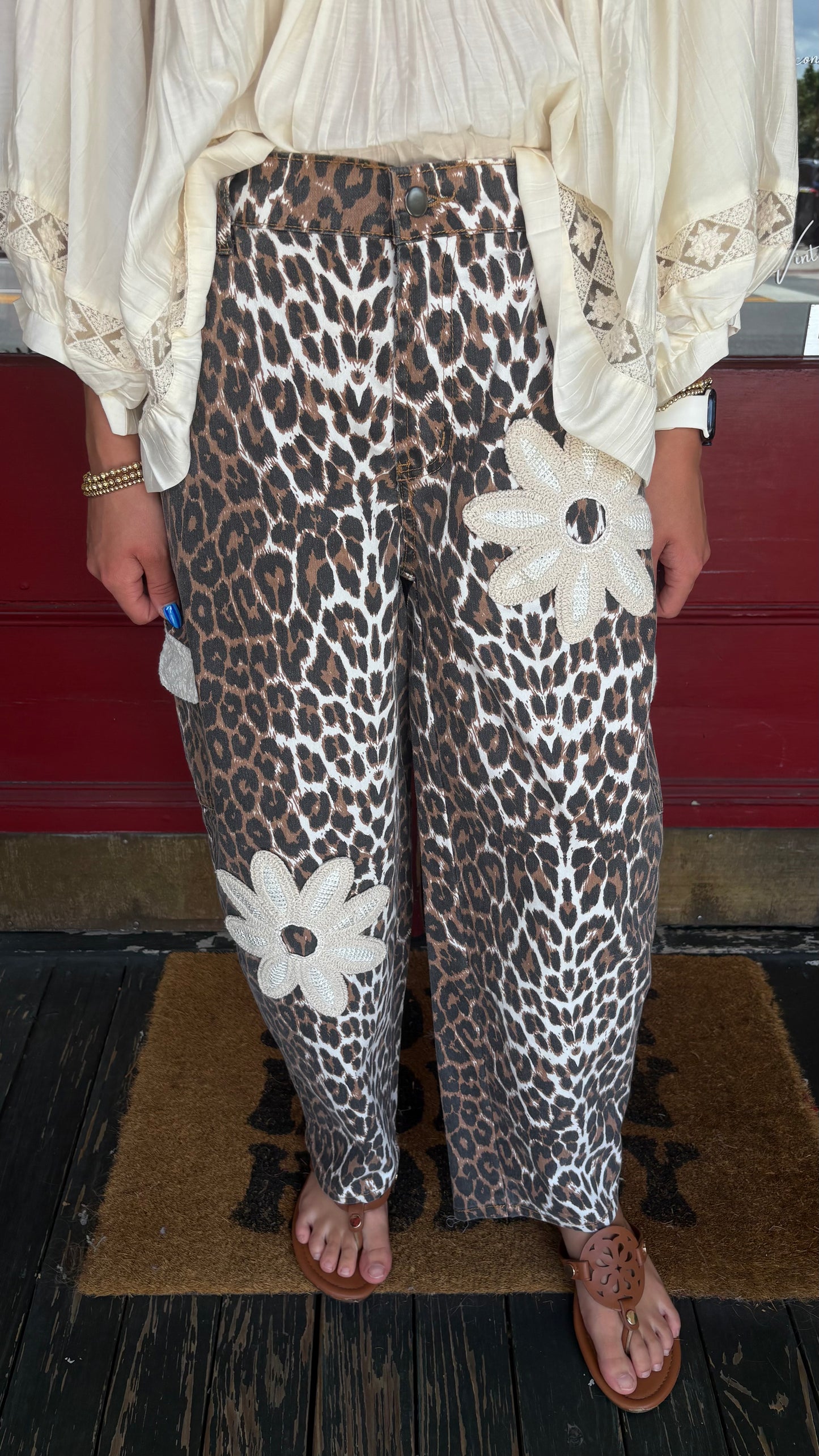 Wild Bloom – Leopard Barrel Jeans