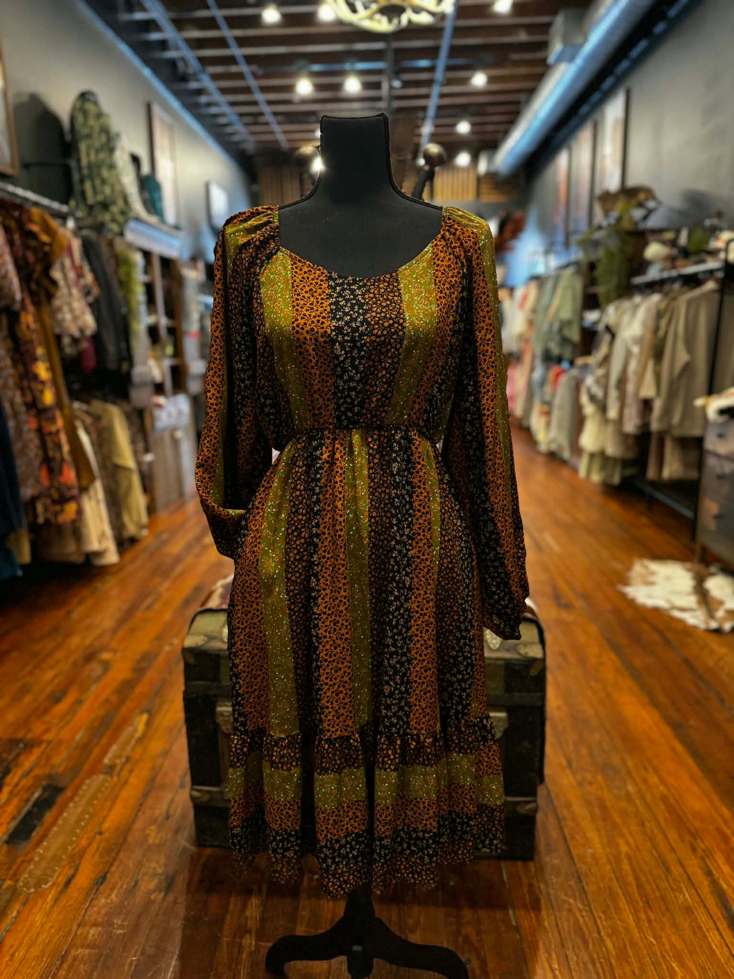 Sagebrush Bloom- V neck Midi Dress